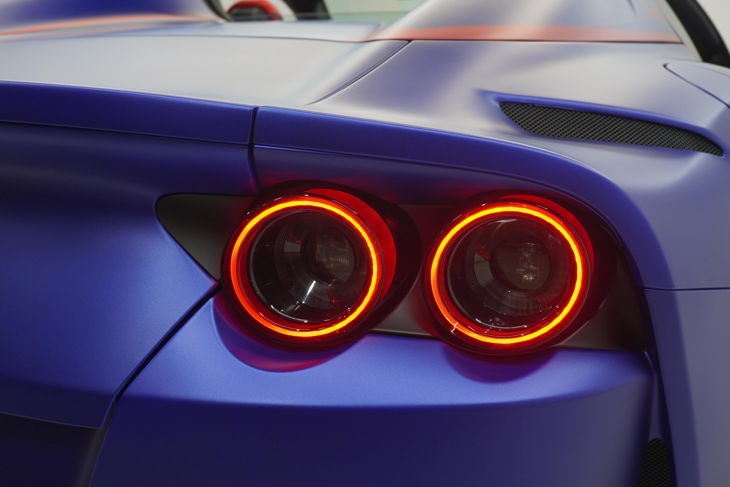 2021 Ferrari 812GTS — Photo 18 / 22