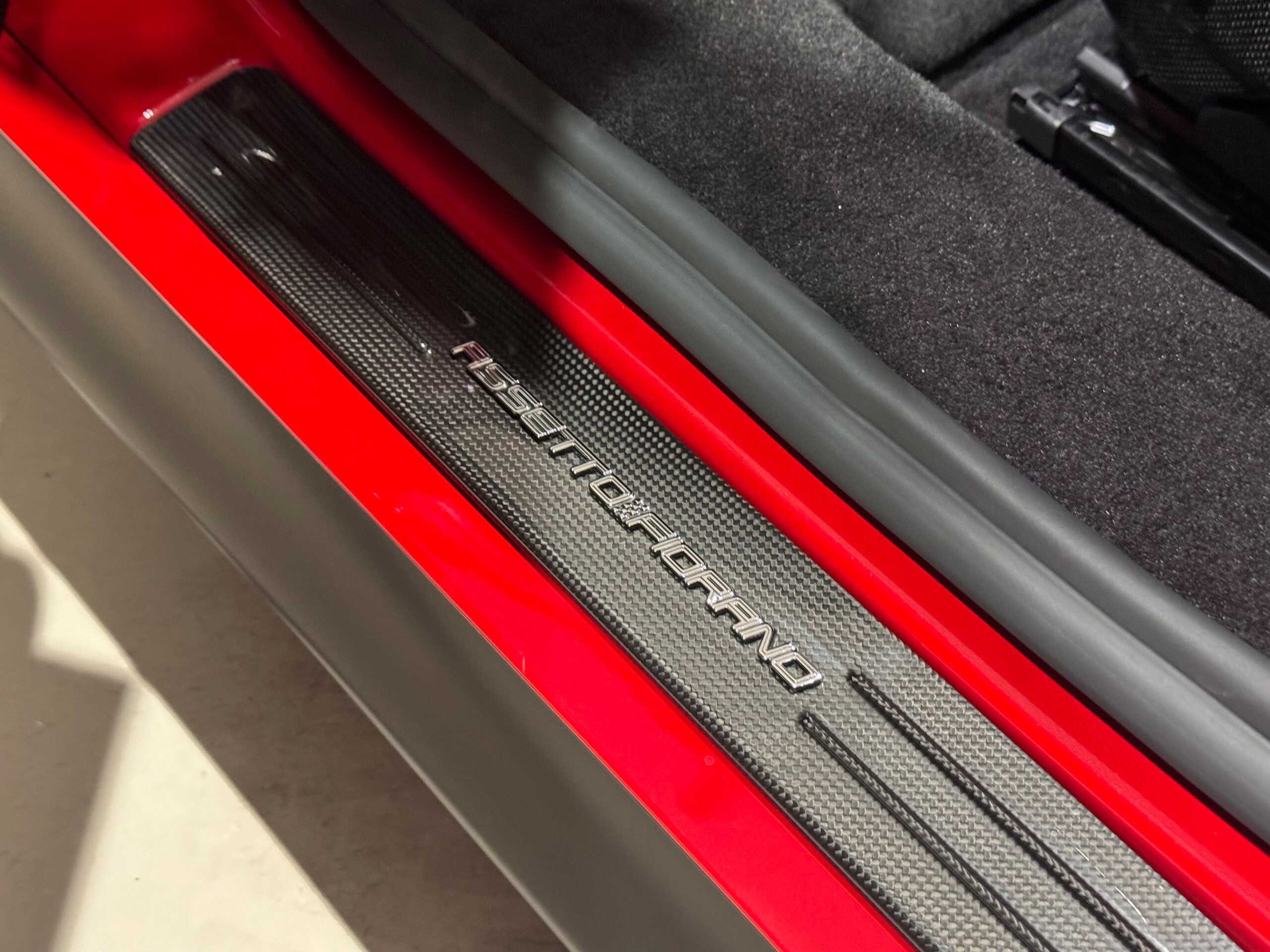 2021 Ferrari SF90 Stradale — Photo 24 / 29