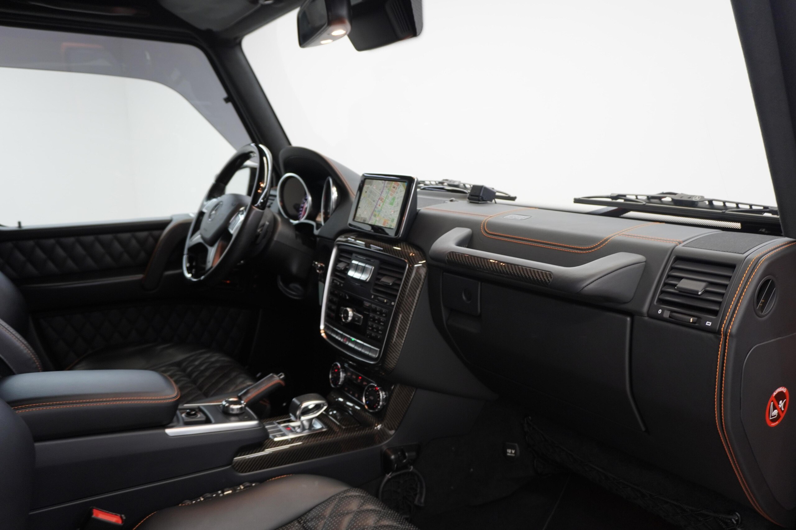 2015 Mercedes Benz G63 AMG — Photo 17 / 23