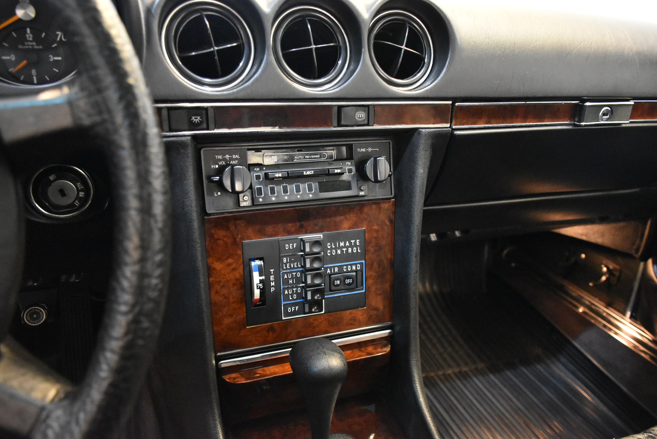 1980 Mercedes Benz 450SLC — Photo 7 / 17