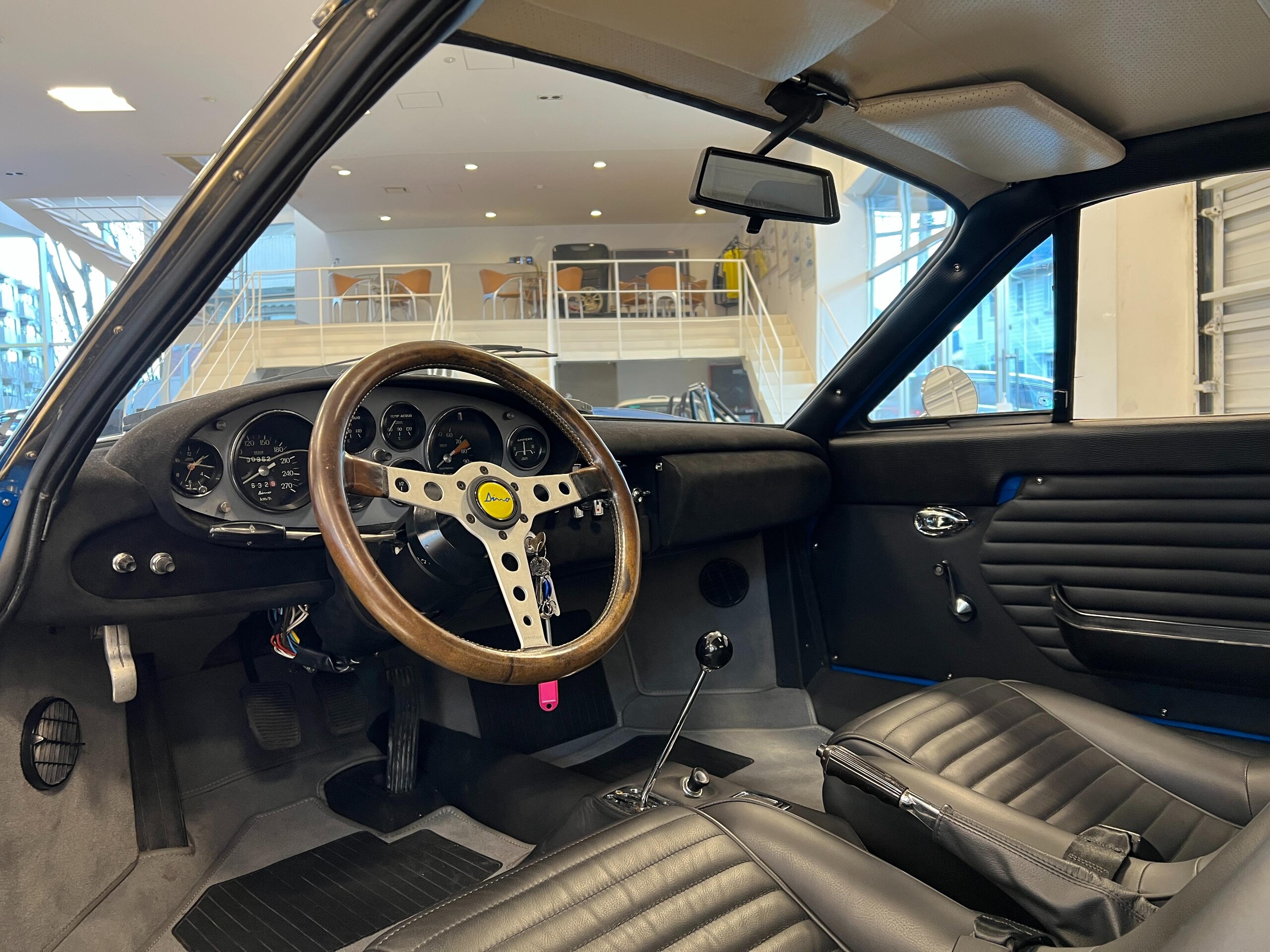 1971 Ferrari DINO 246GT — Photo 6 / 15