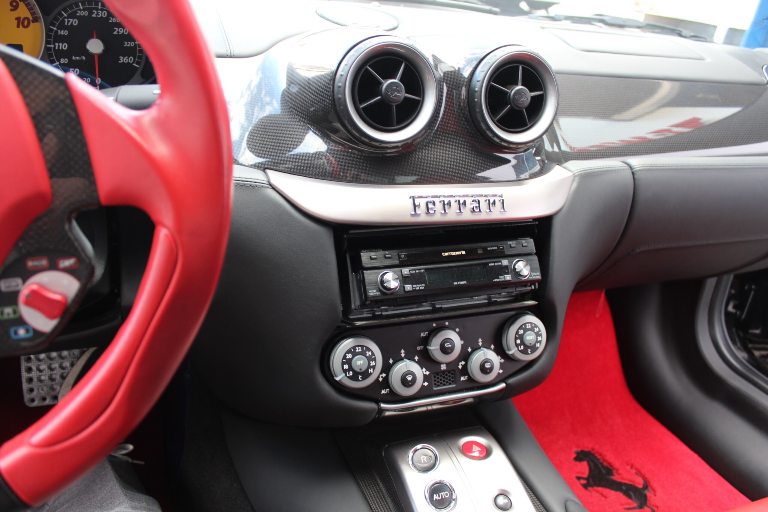 2007 Ferrari 599 GTB — Photo 9 / 16