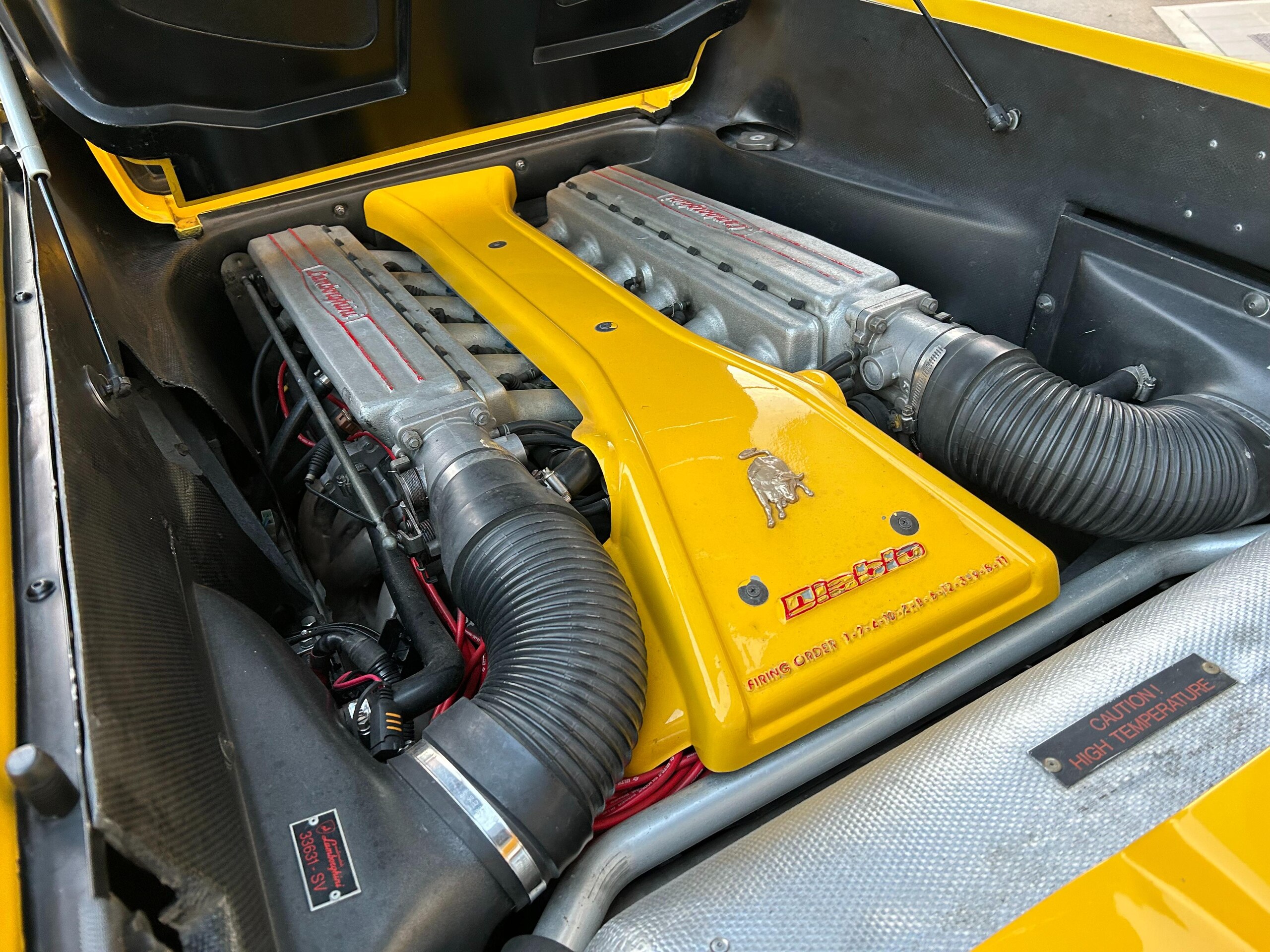 1995 Lamborghini Diablo VT — Photo 10 / 11