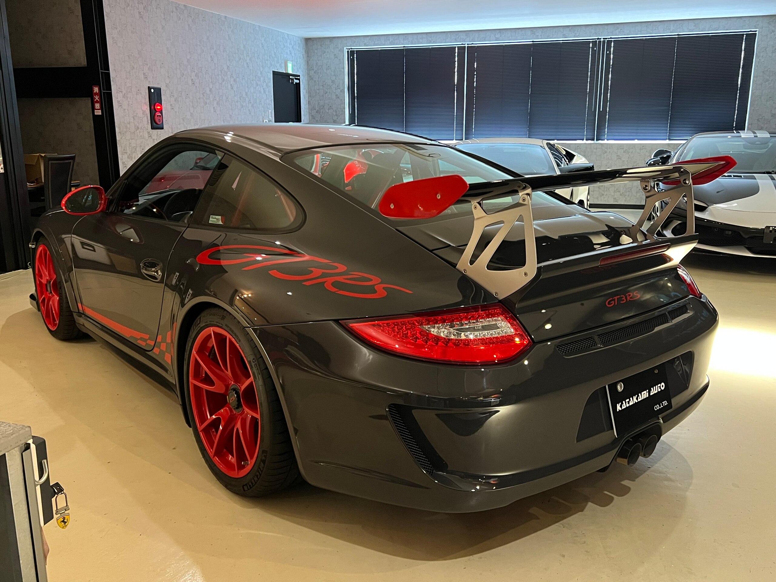 2010 Porsche 911 GT3 RS — Photo 30 / 35