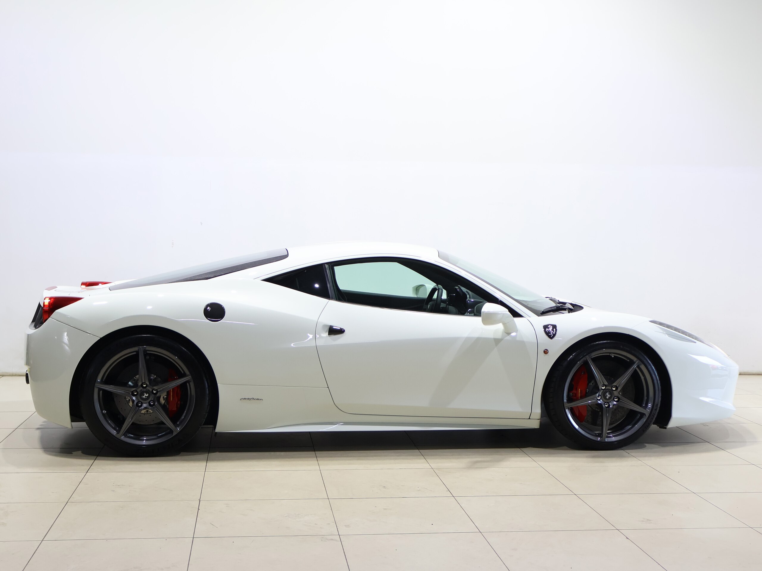 2013 Ferrari 458 Italia F1 DCT — Photo 14 / 32