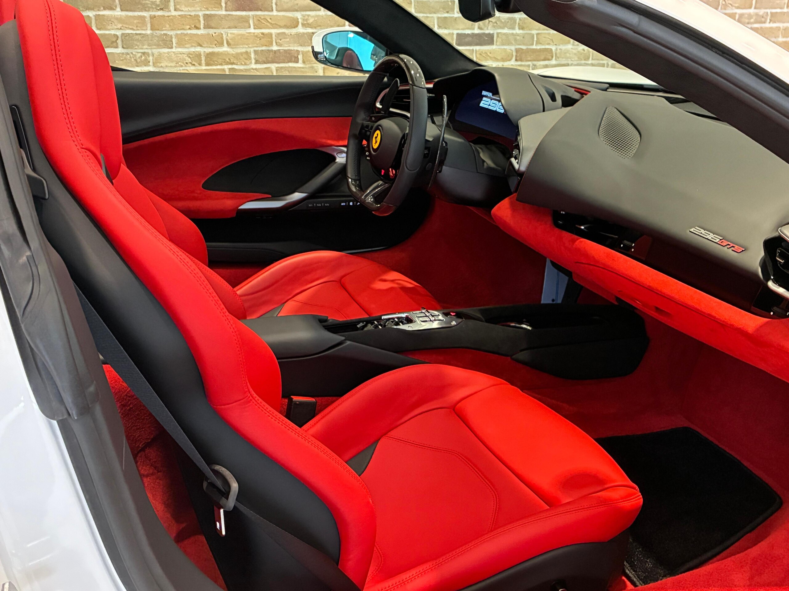 2025 Ferrari 296GTS — Photo 49 / 76