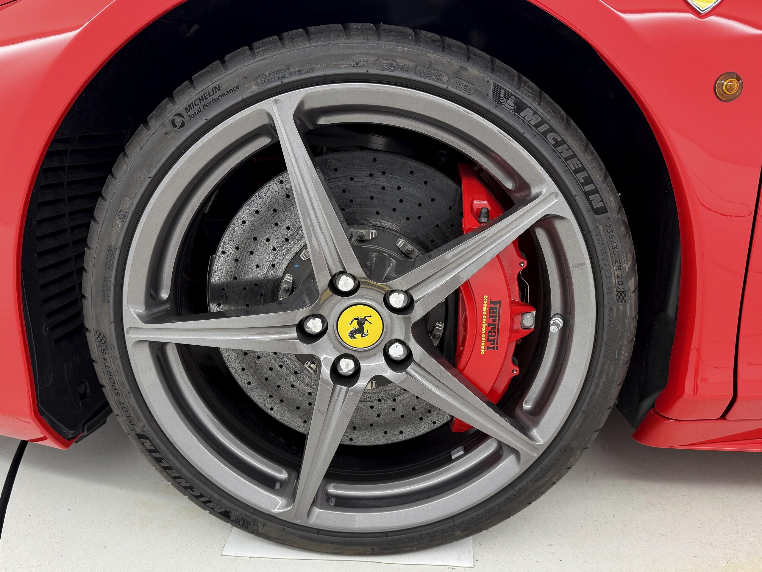 2015 Ferrari 458 Spider — Photo 28 / 37