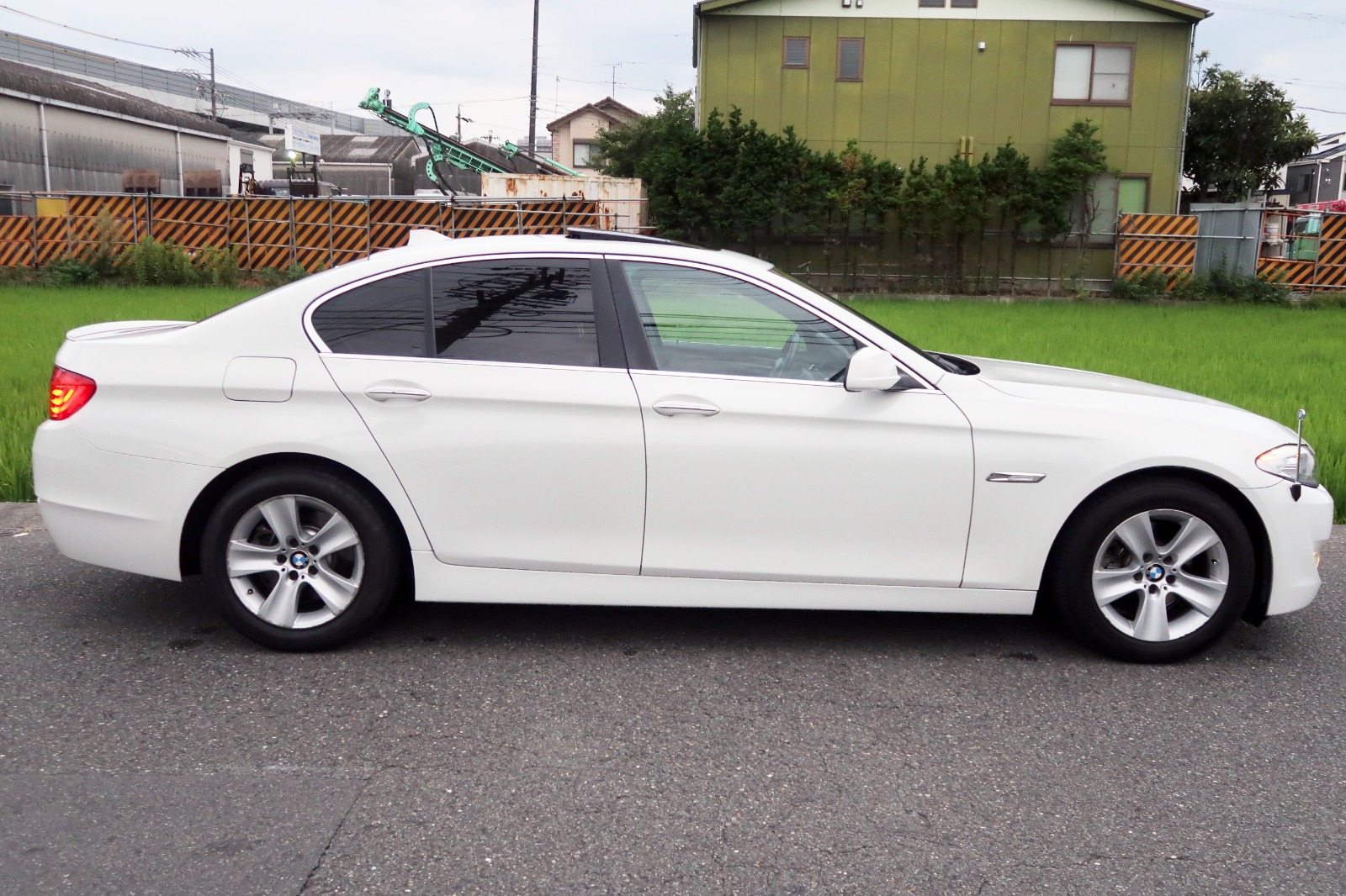 2012 BMW 528i Luxury — Photo 7 / 10