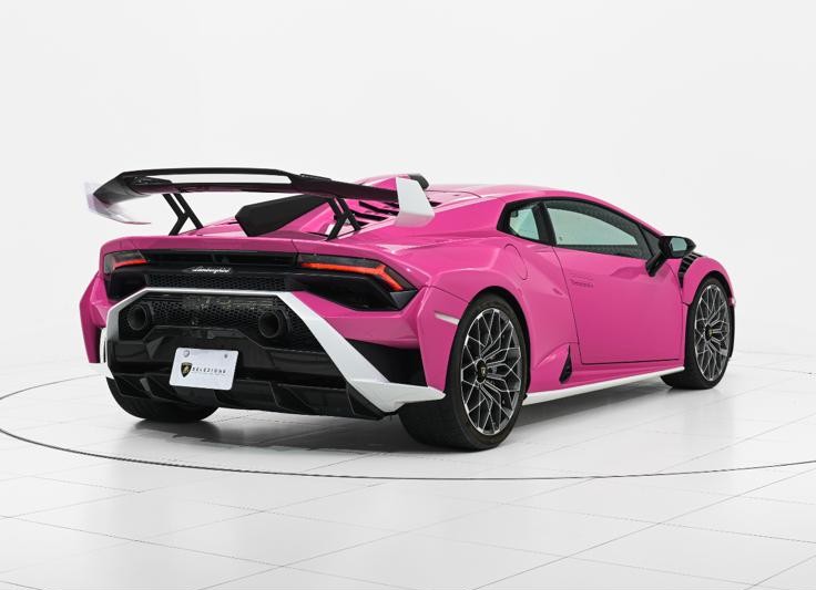 2022 Lamborghini Huracán STO — Photo 7 / 12