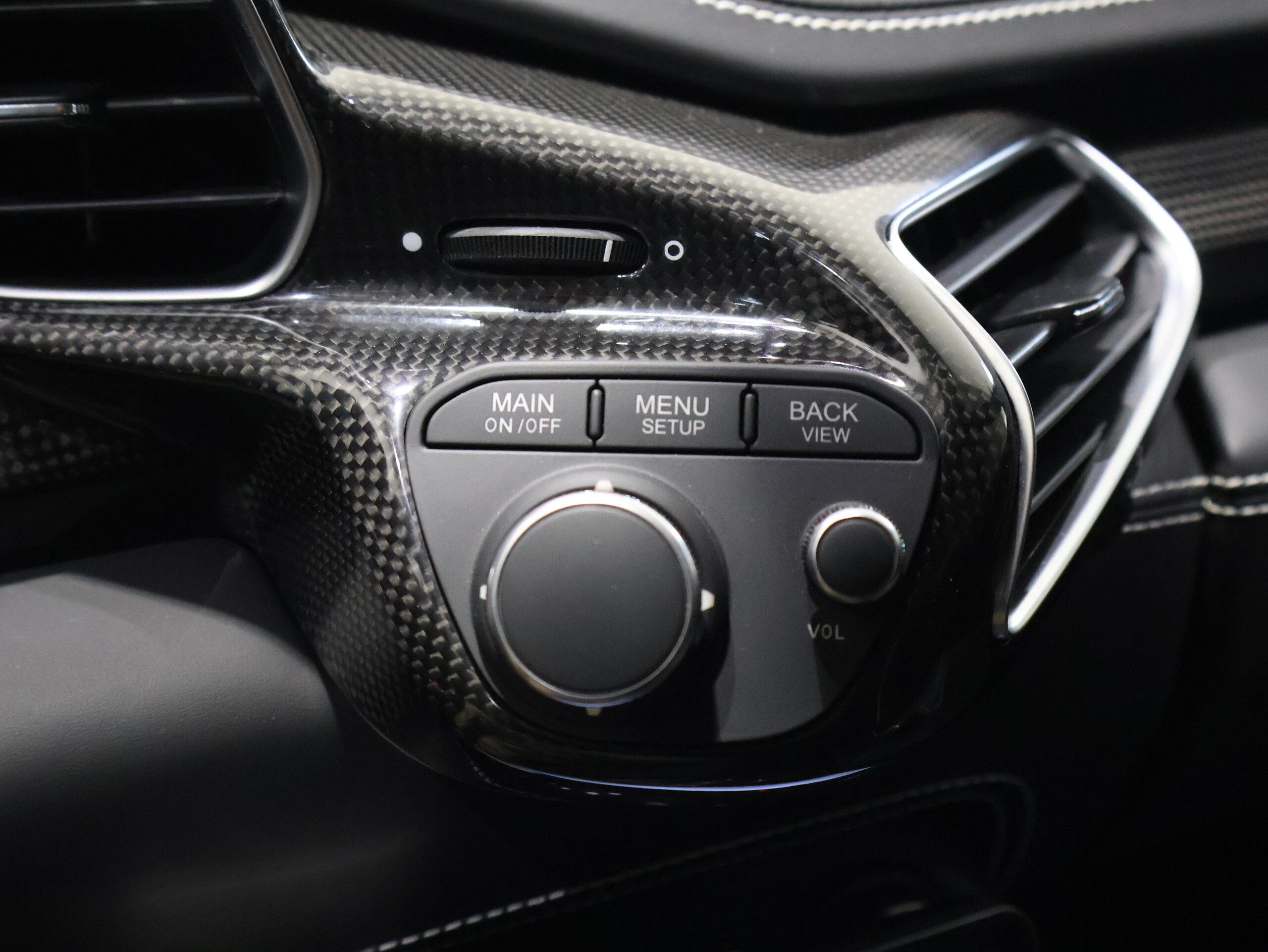 2013 Ferrari 458 Italia F1 DCT — Photo 28 / 32
