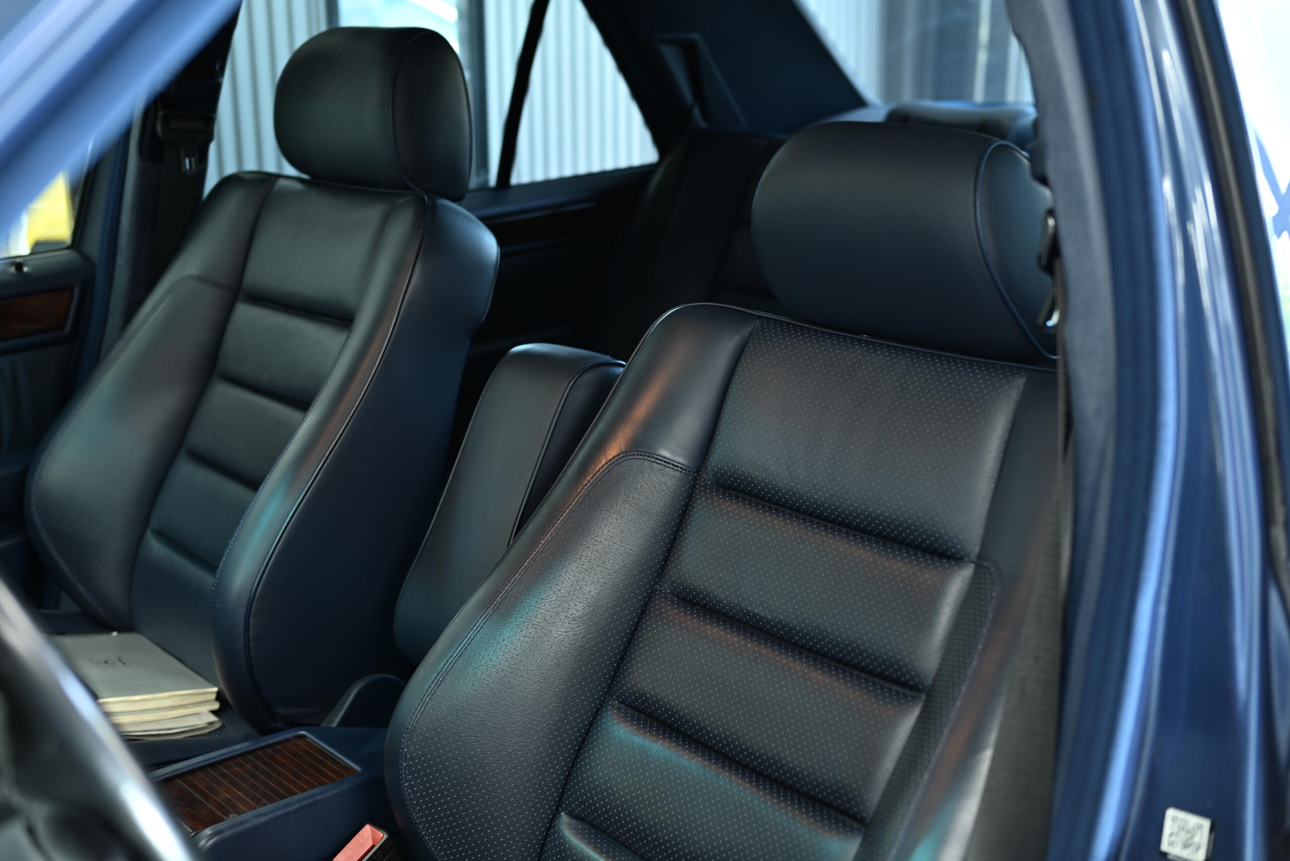 1994 Mercedes Benz E500 — Photo 6 / 74