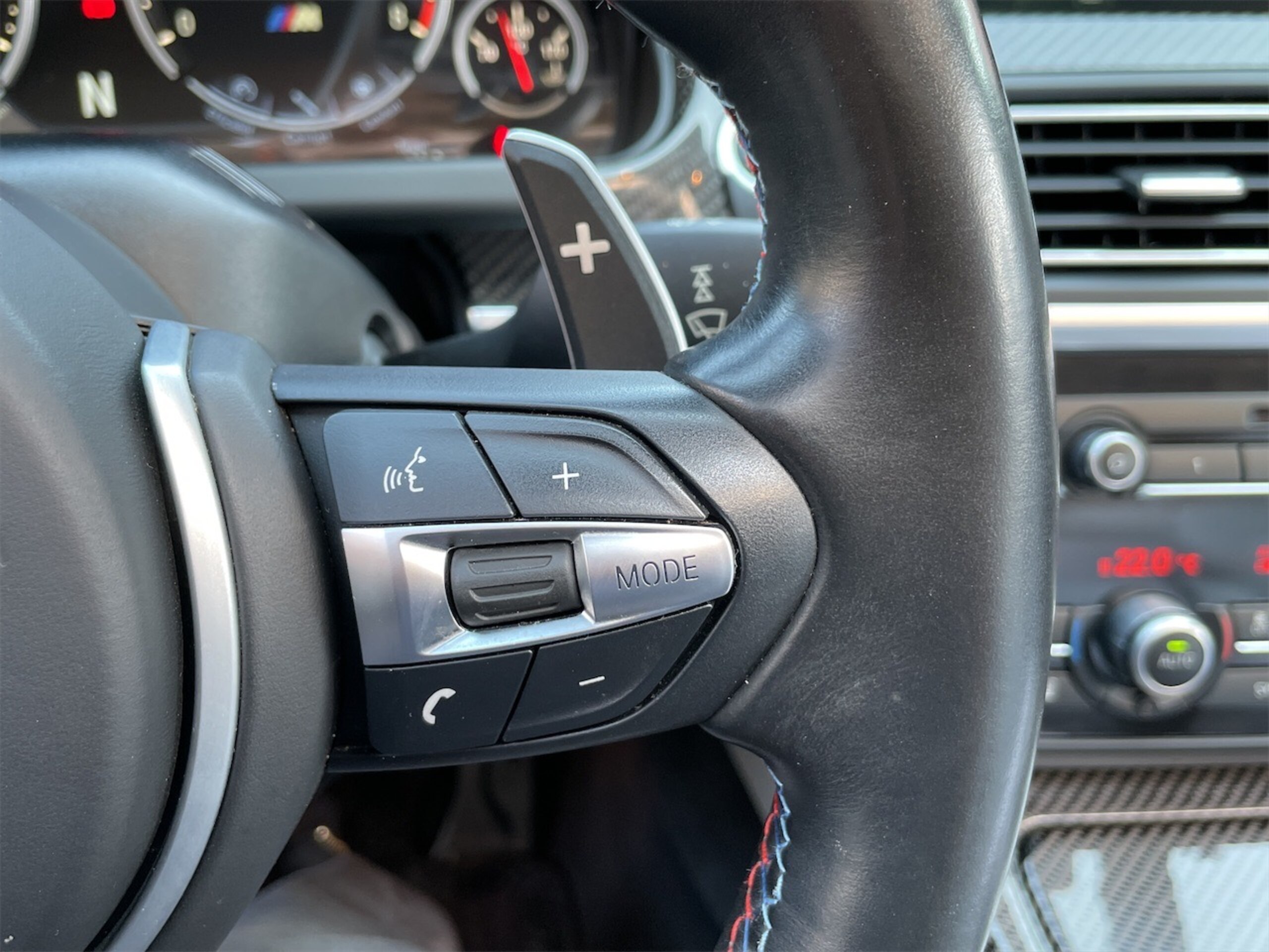 2014 BMW M6 Cabriolet — Photo 17 / 37
