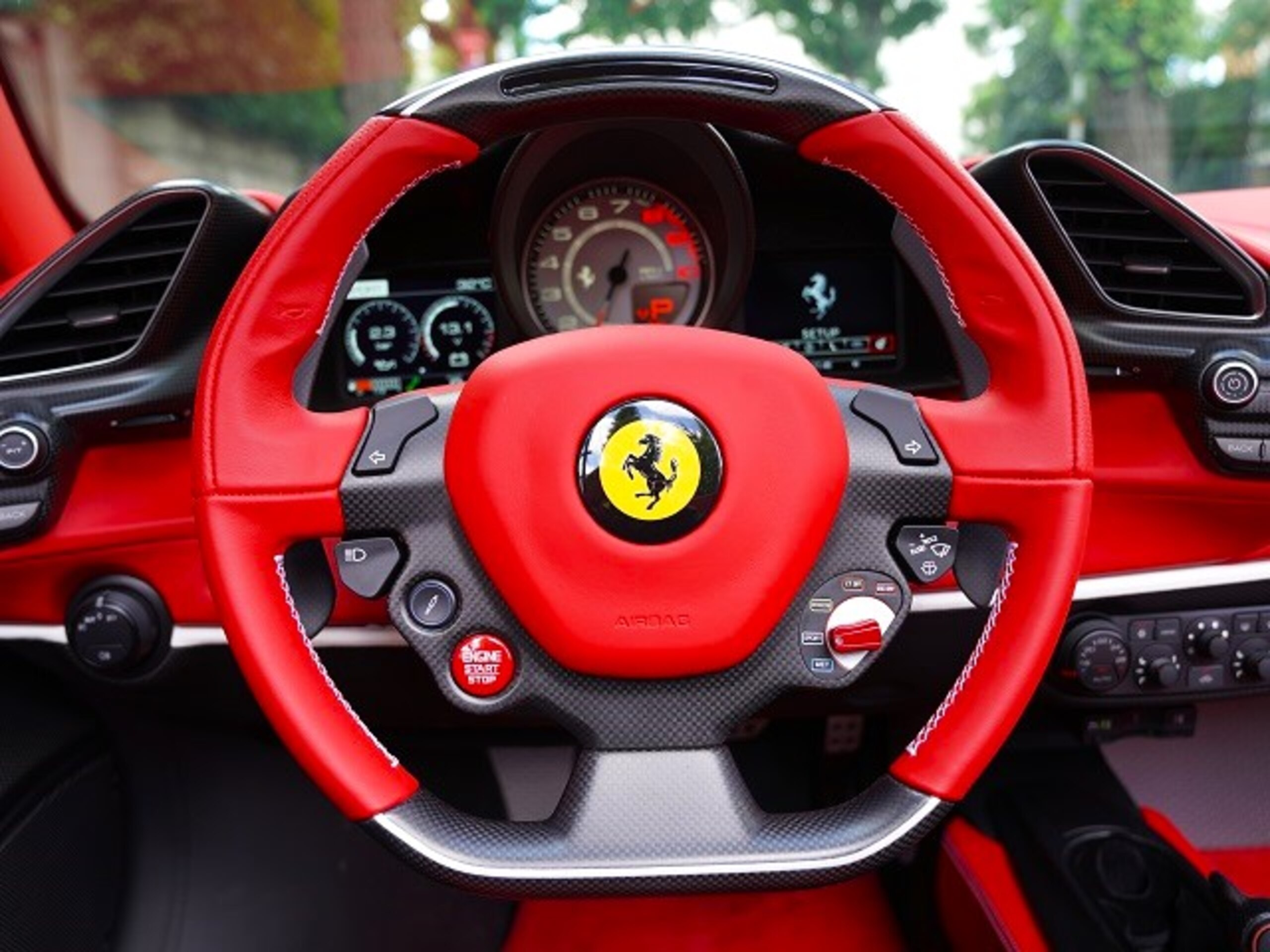 2020 Ferrari 488 Pista Spider — Photo 8 / 17