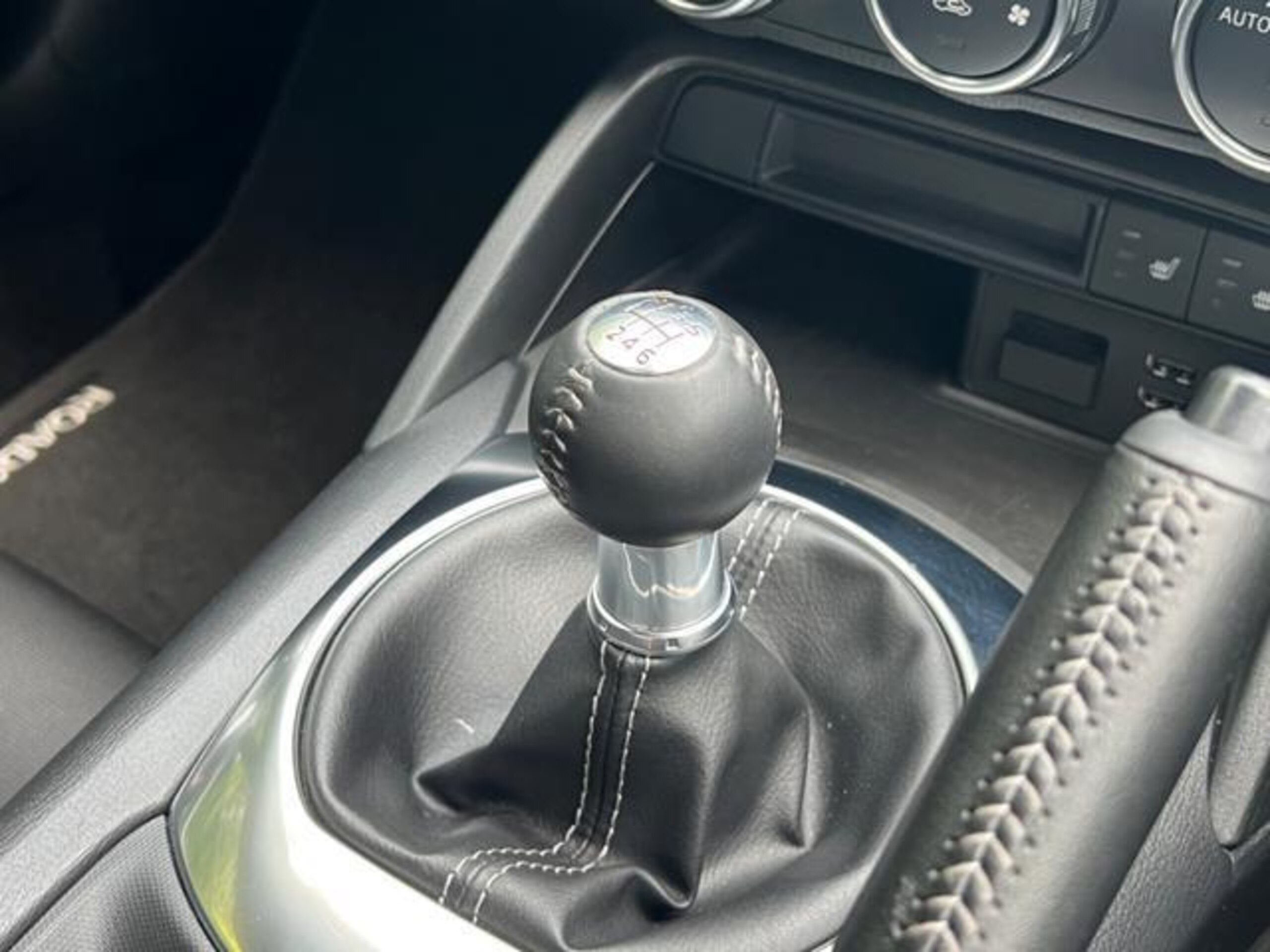 2022 Other Mazda Roadster — Photo 8 / 10