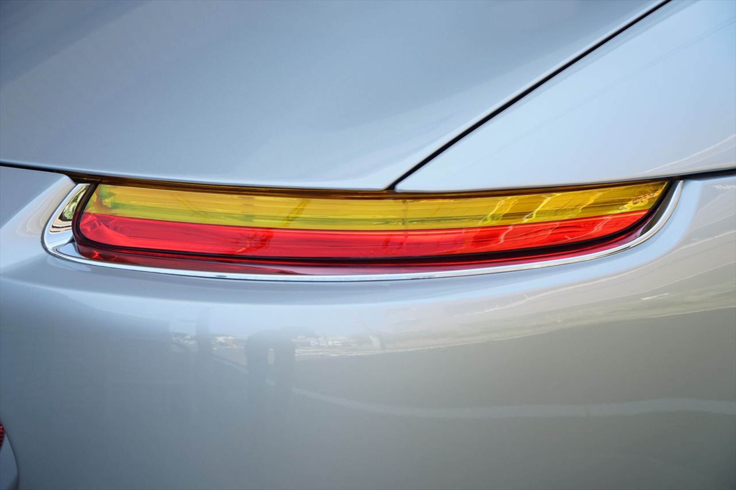 2001 BMW Z8 — Photo 19 / 22