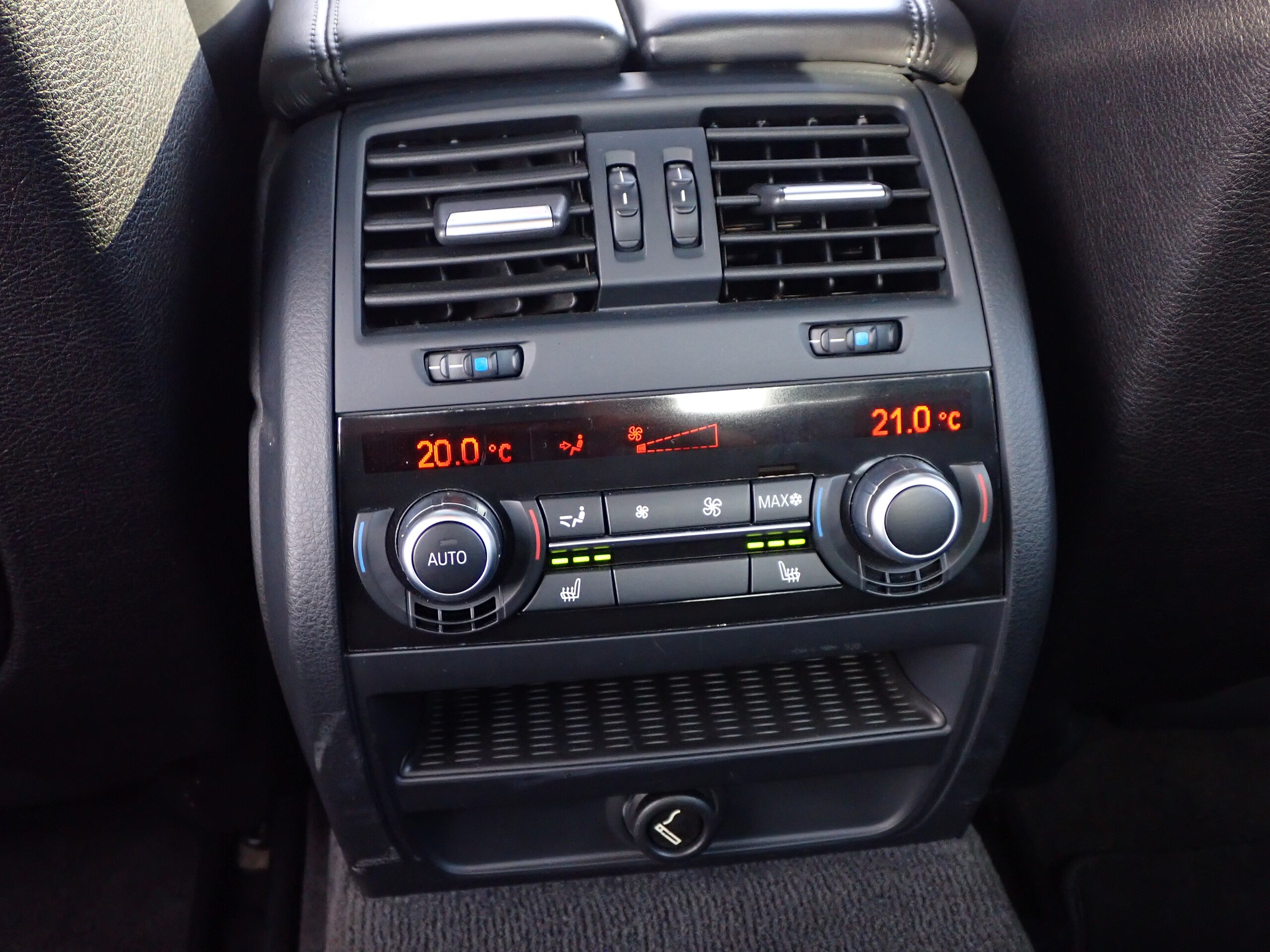 2012 BMW M5 — Photo 18 / 20