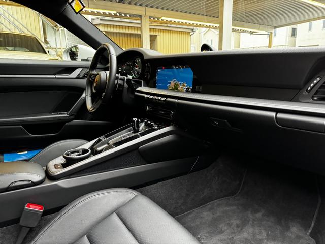 2019 Porsche 911 Carrera S — Photo 15 / 33