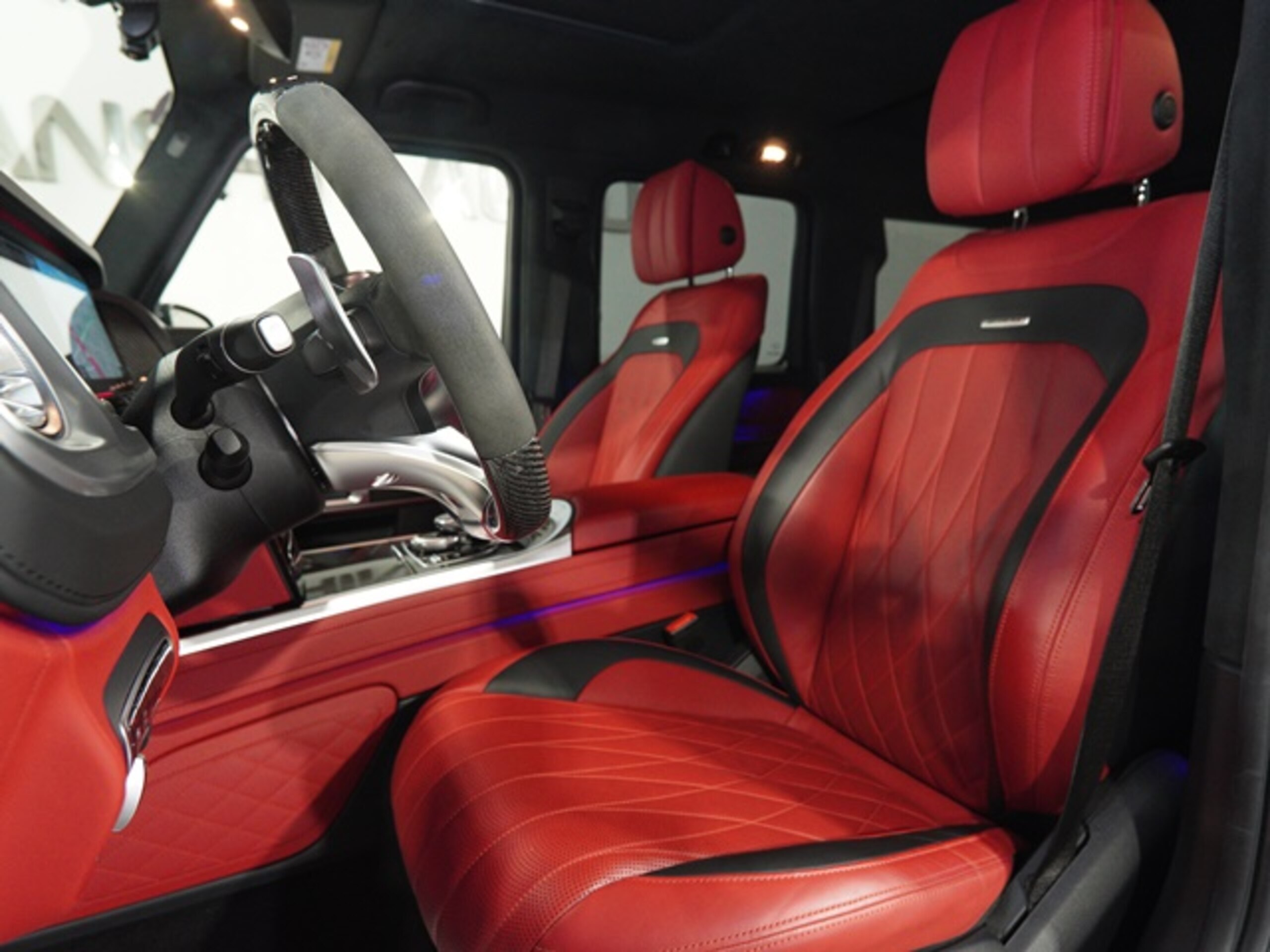 2019 Mercedes Benz G63 AMG — Photo 11 / 24