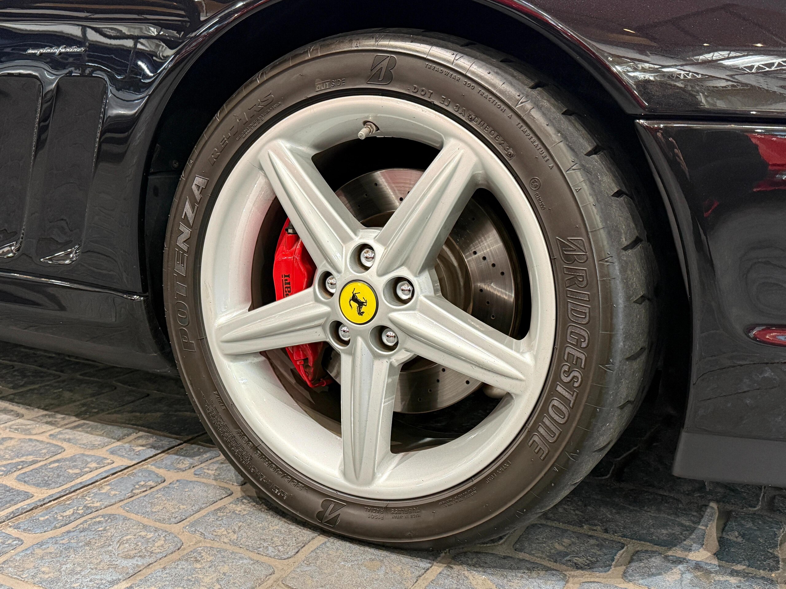 2004 Ferrari 575M Maranello — Photo 14 / 18