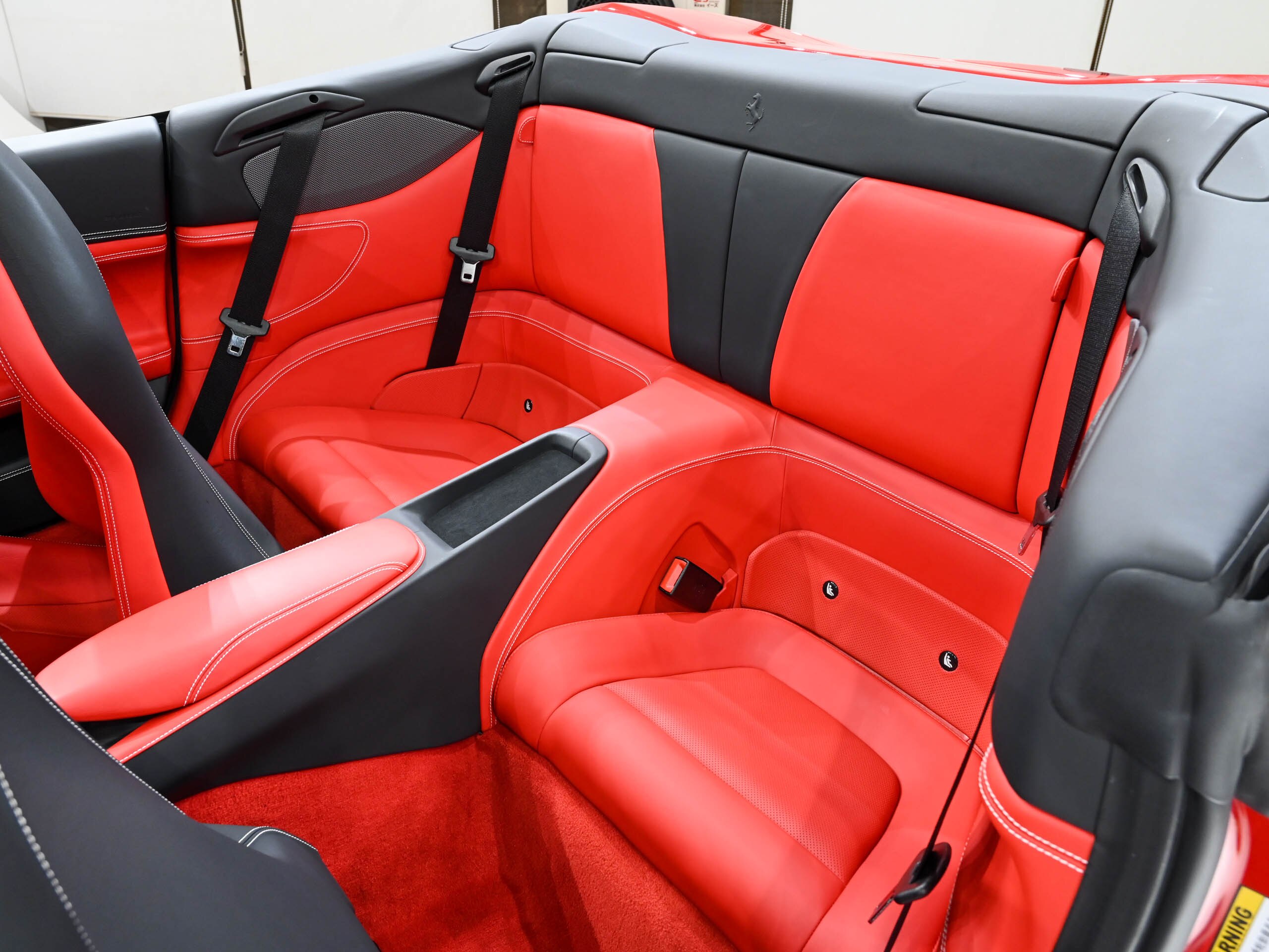 2019 Ferrari Portofino — Photo 13 / 16
