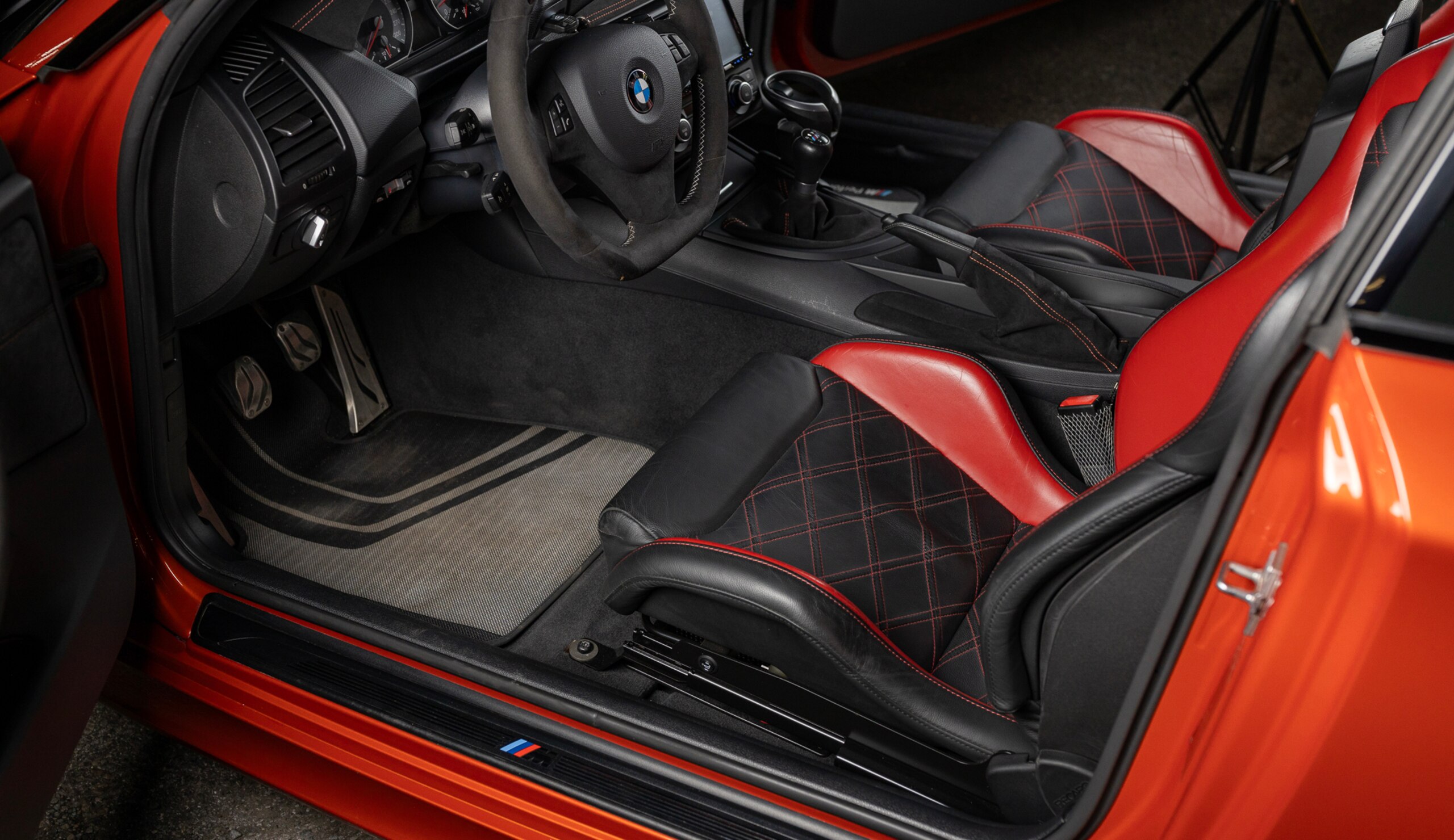 2012 BMW 1M Coupe — Photo 7 / 20