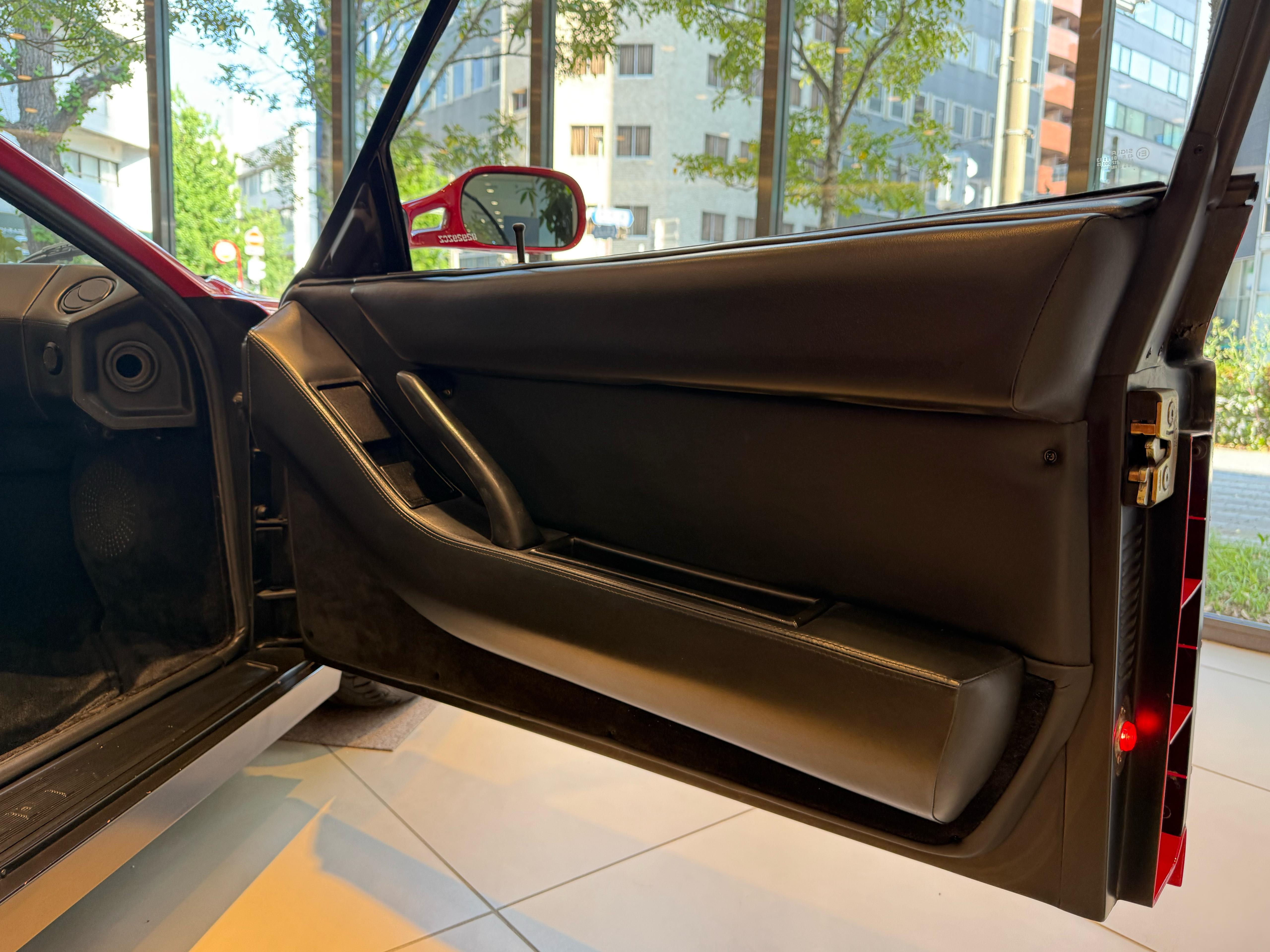 1989 Ferrari Testarossa — Photo 17 / 24