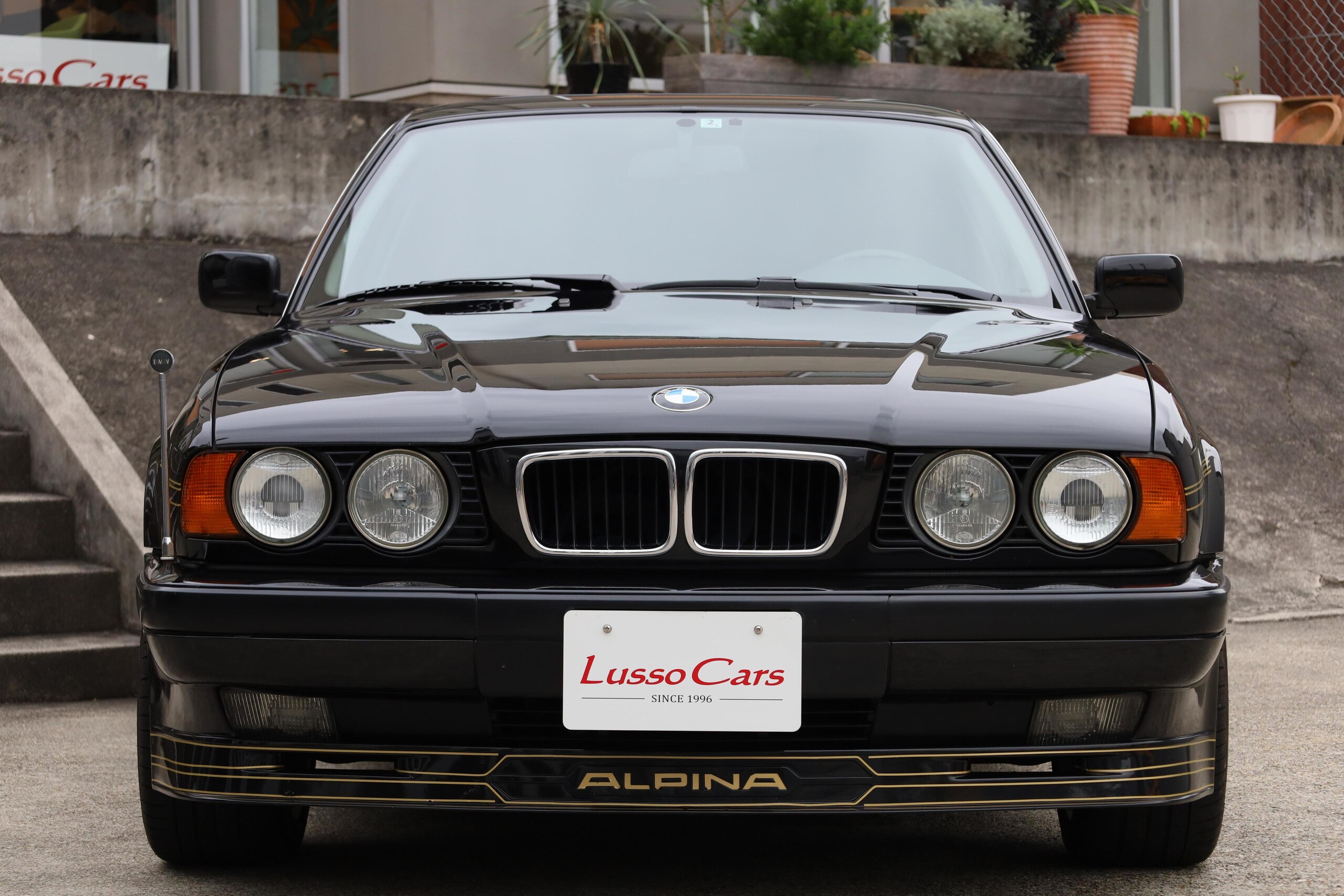 1994 BMW Alpina B10 3.0 Limited Production Runtime (64 units) for sale in Japan