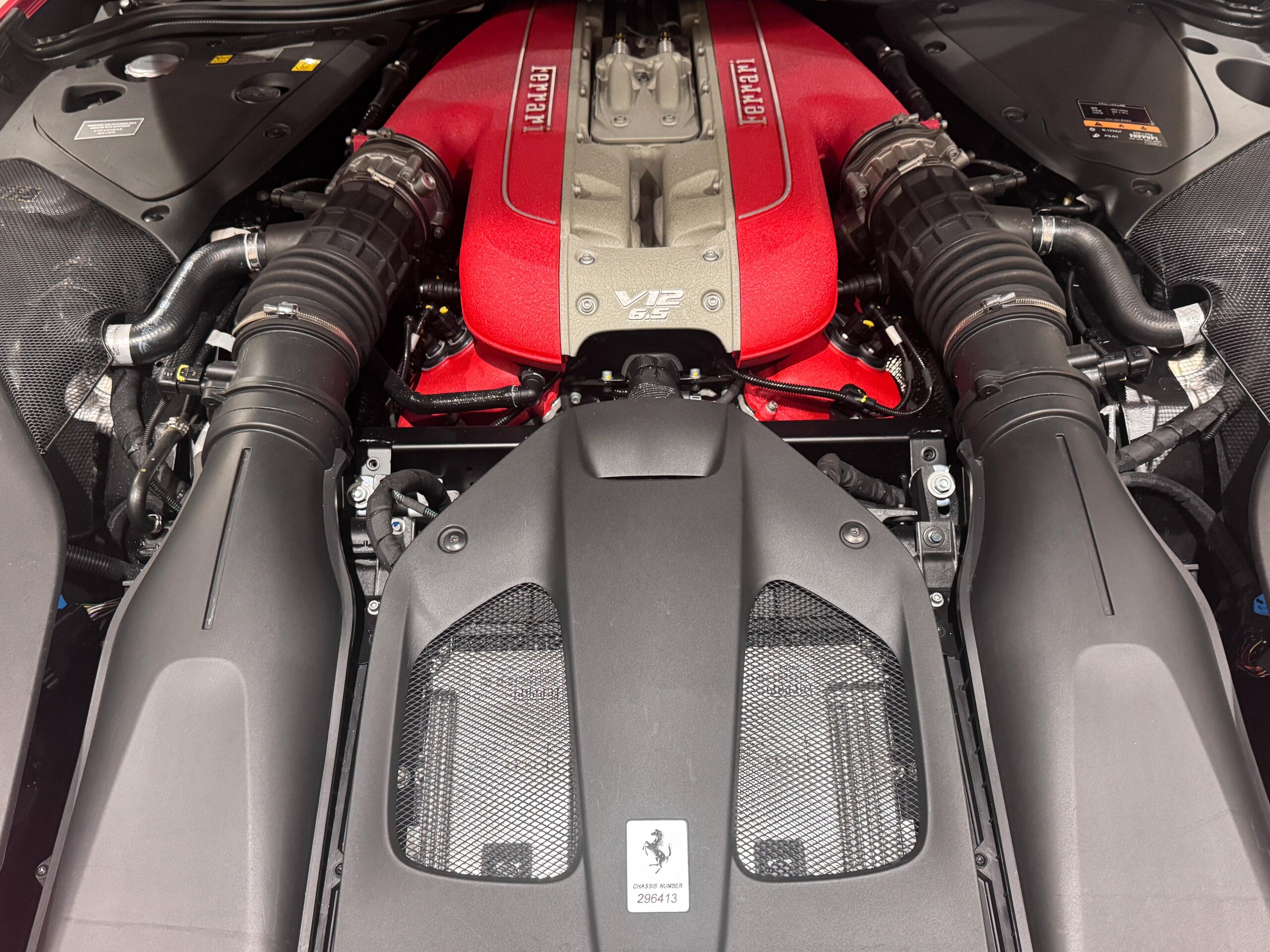 2023 Ferrari 812GTS — Photo 24 / 28