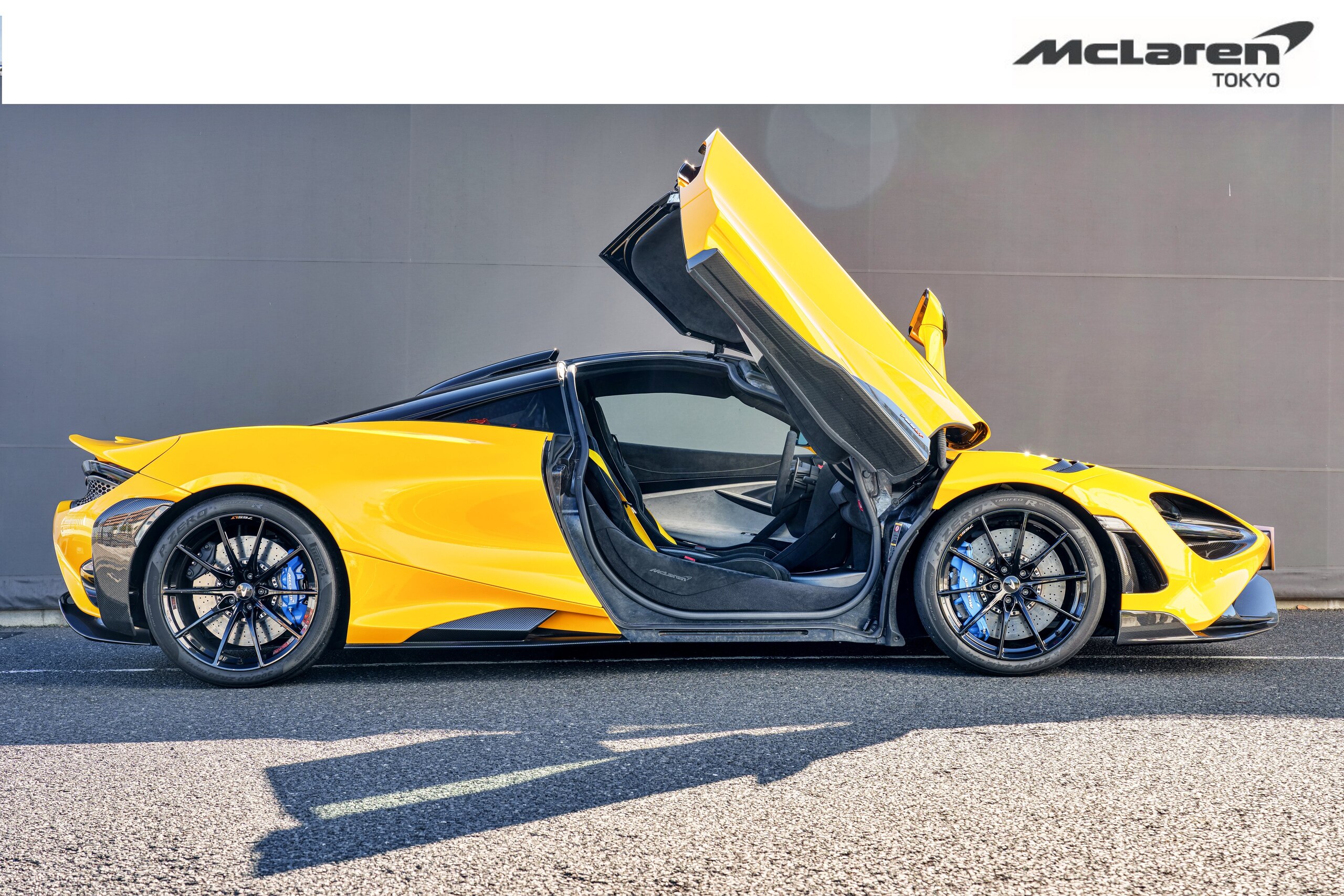 2021 McLaren 765LT — Photo 11 / 28