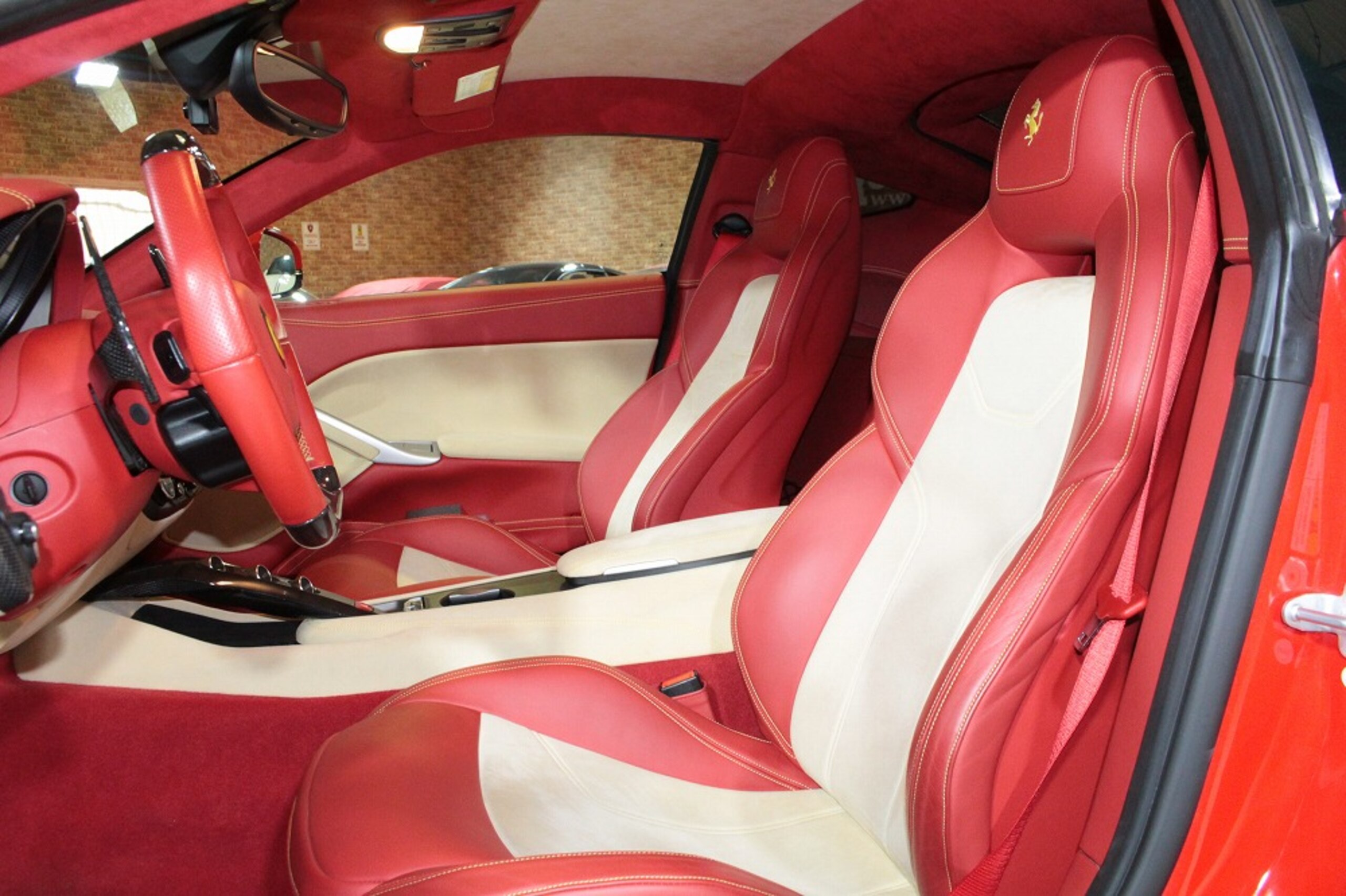2014 Ferrari F12 Berlinetta — Photo 9 / 24