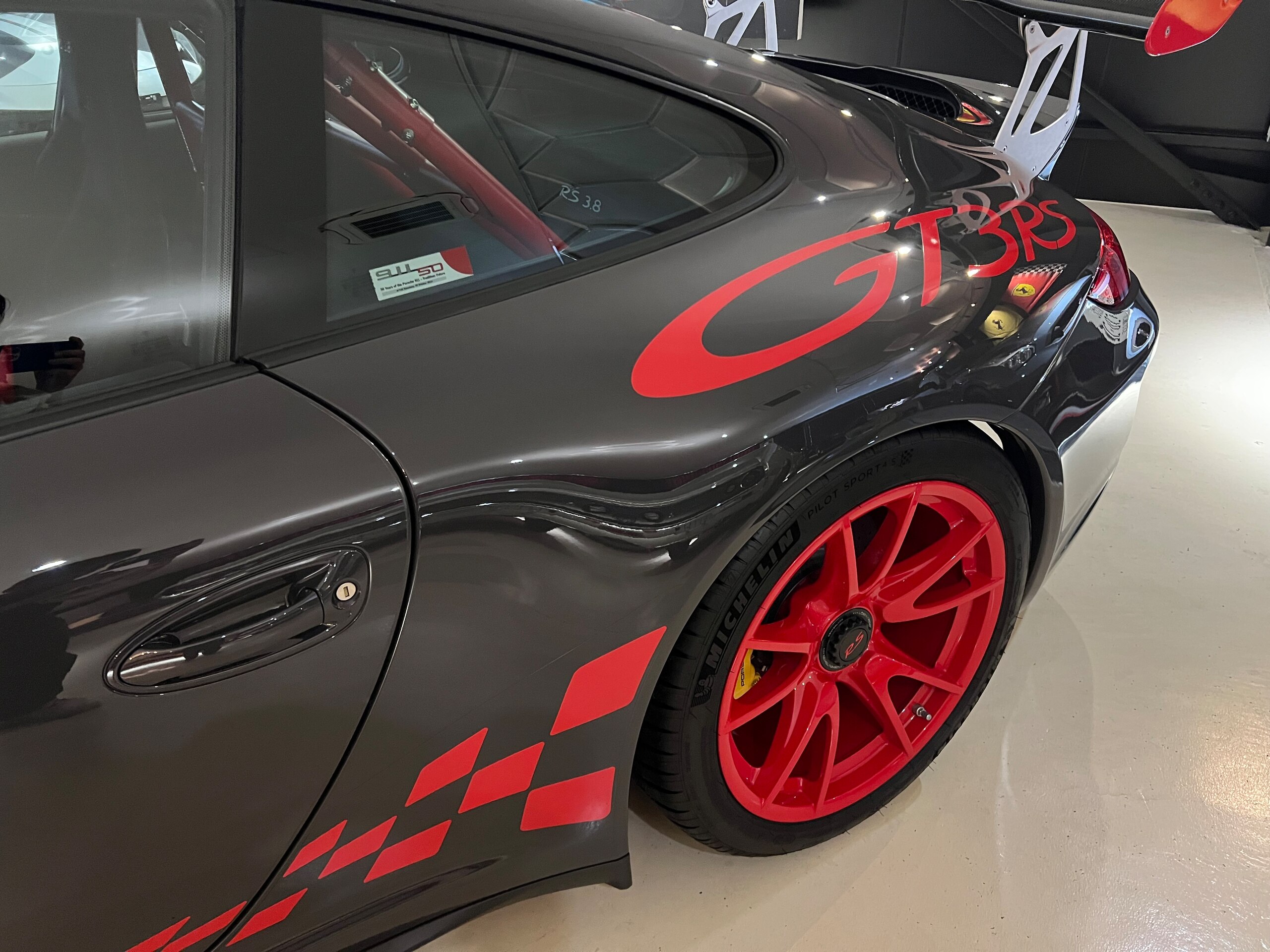 2010 Porsche 911 GT3 RS — Photo 25 / 35