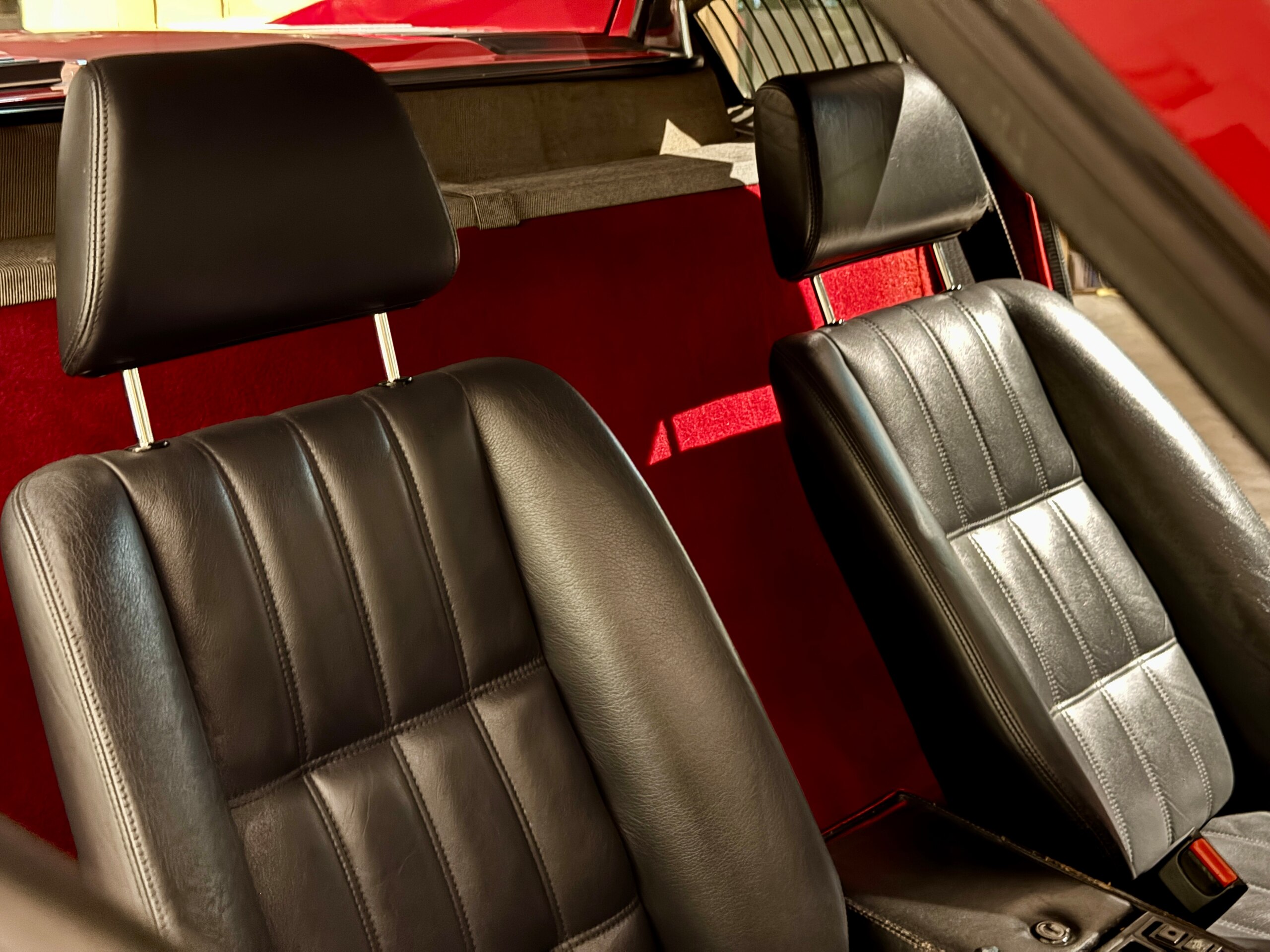 1994 Ferrari 328GTS — Photo 15 / 17