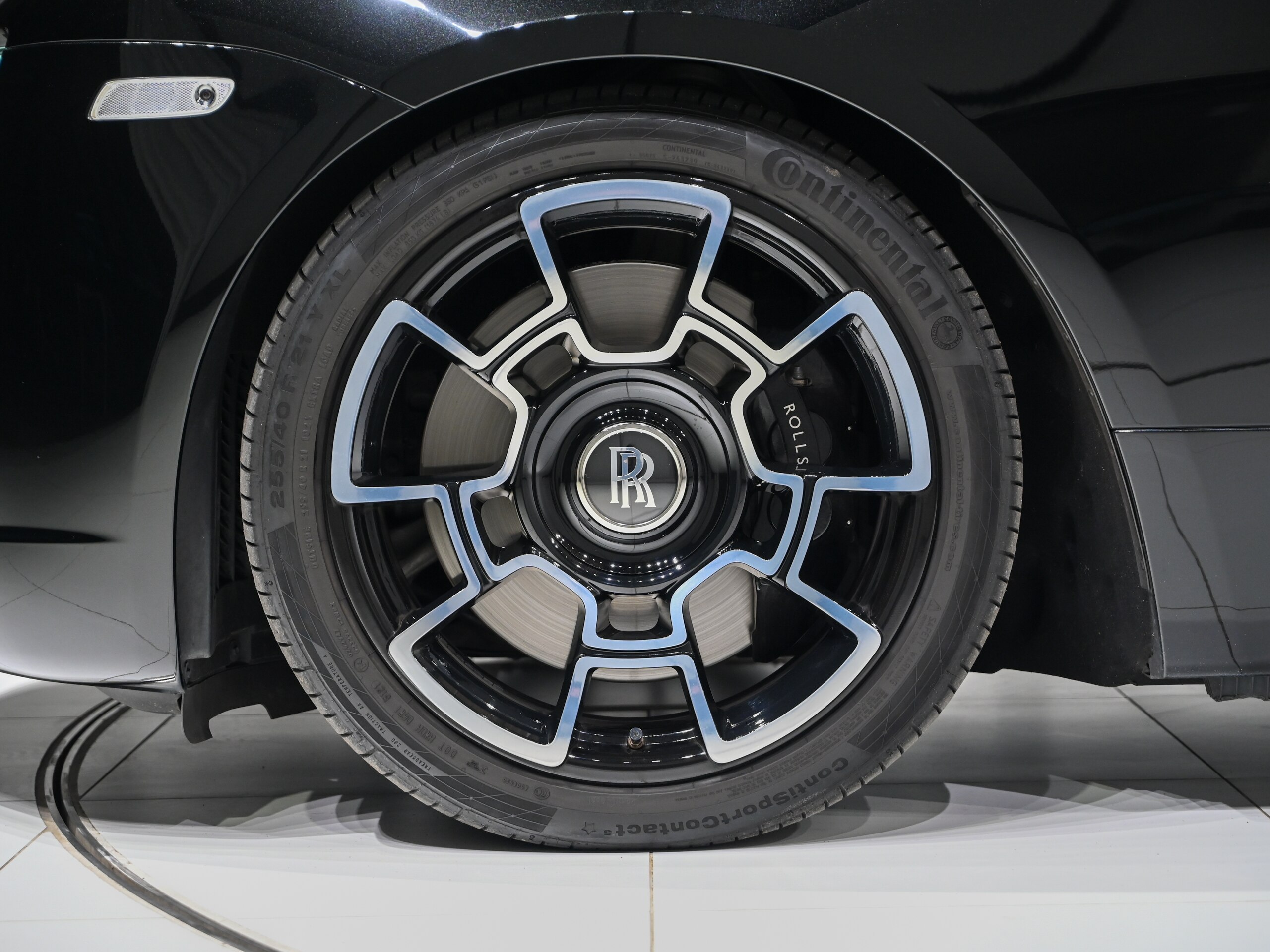 2018 Rolls-Royce Wraith — Photo 6 / 21