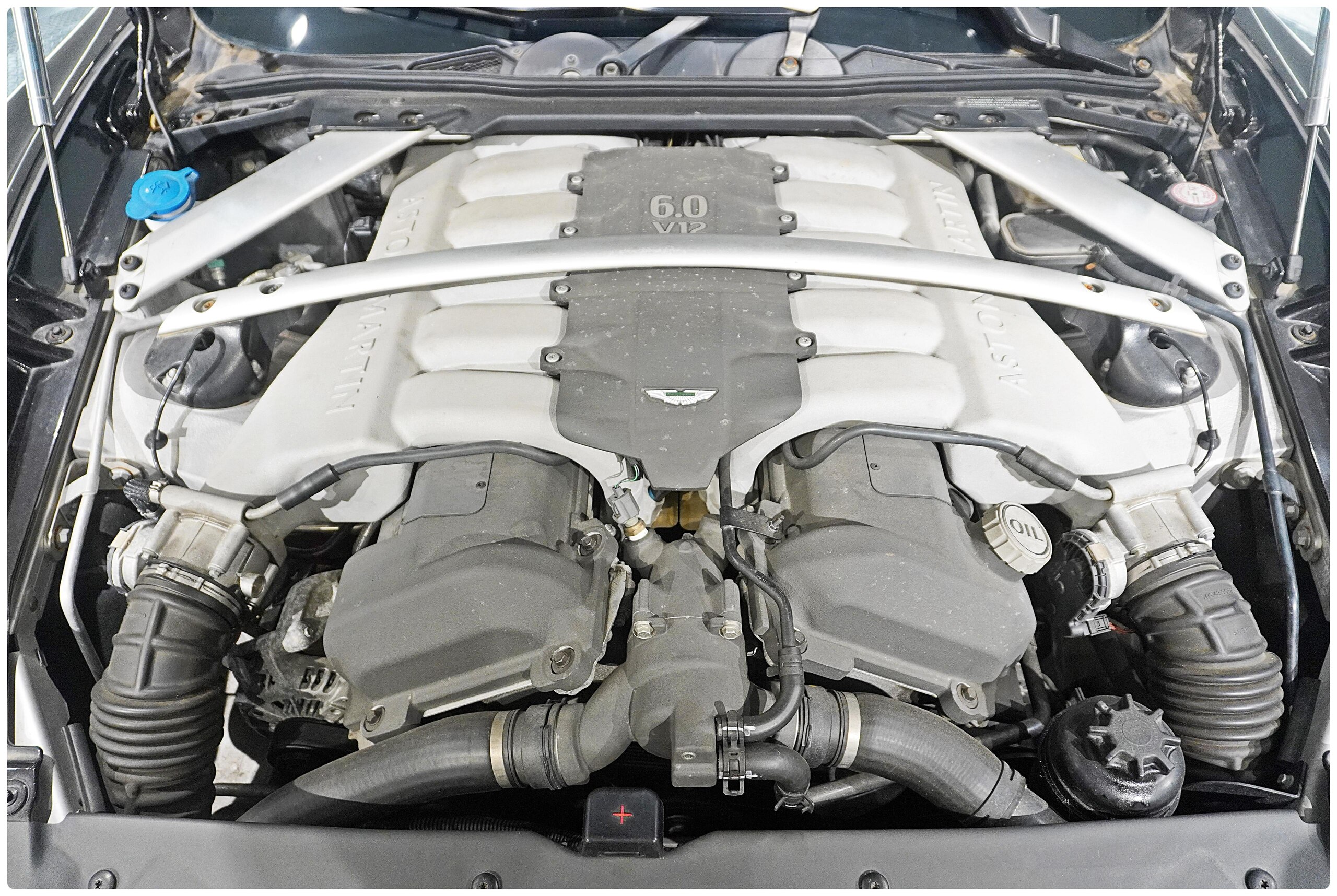 2013 Aston Martin Rapide — Photo 21 / 22