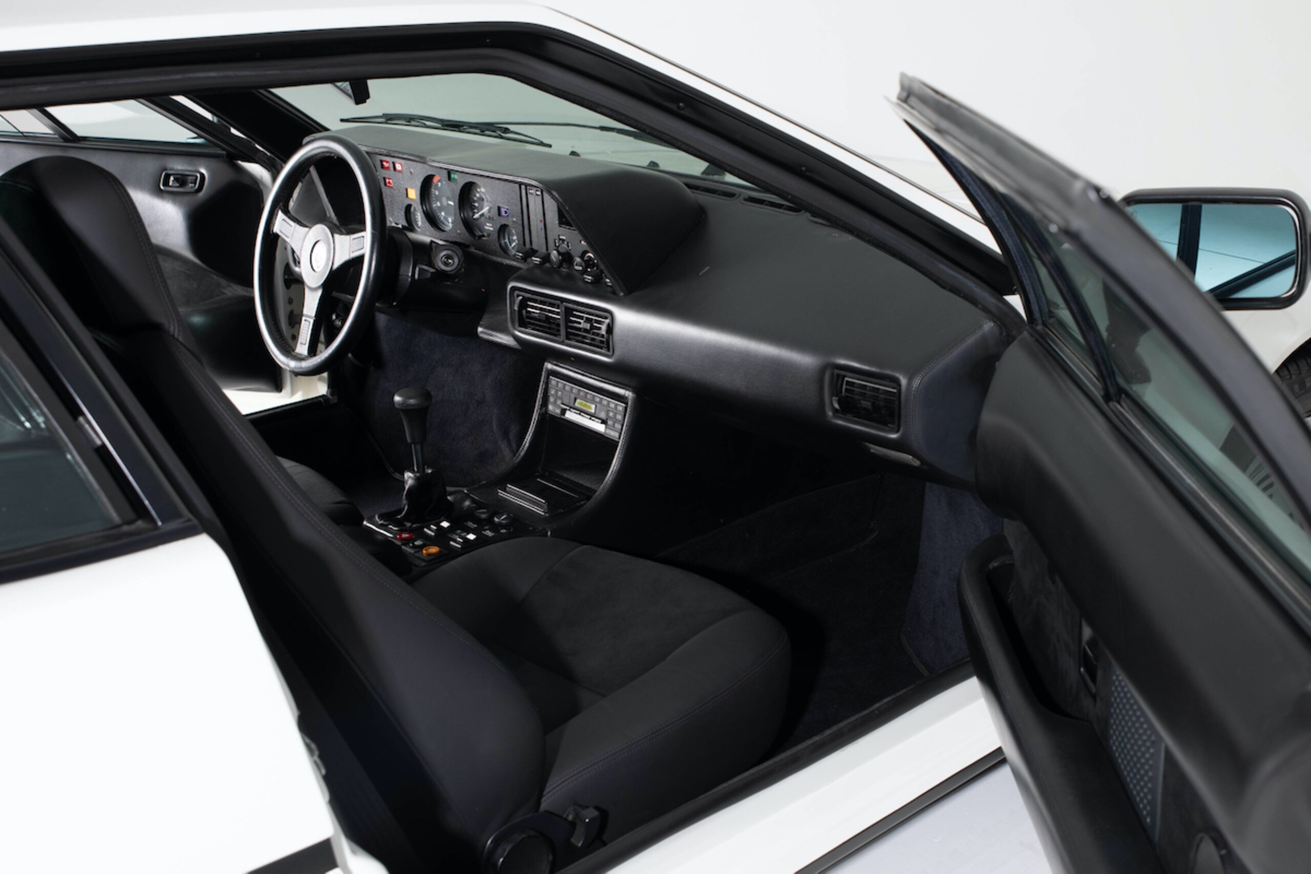 1981 BMW M1 — Photo 26 / 33