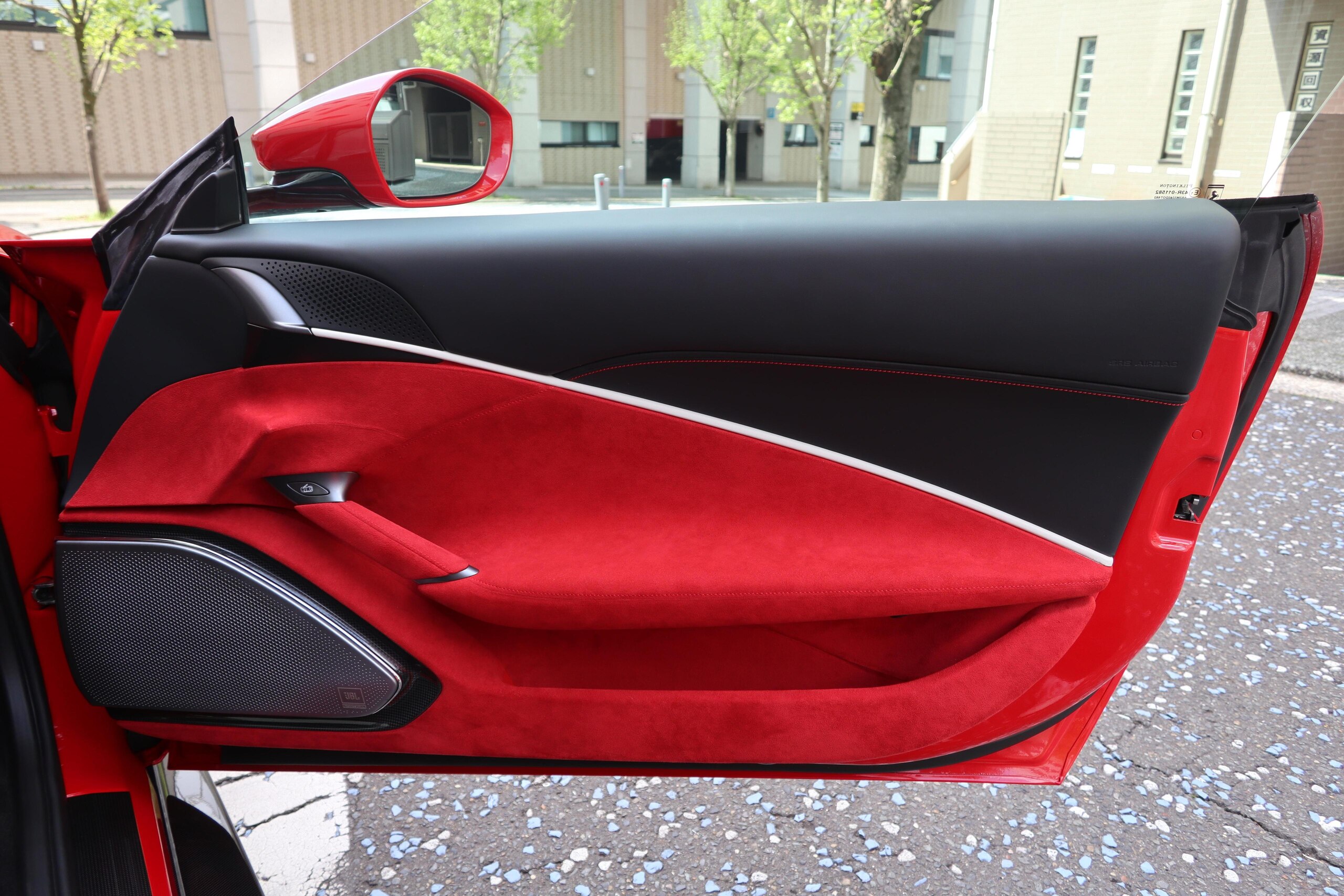 2021 Ferrari Roma — Photo 11 / 20