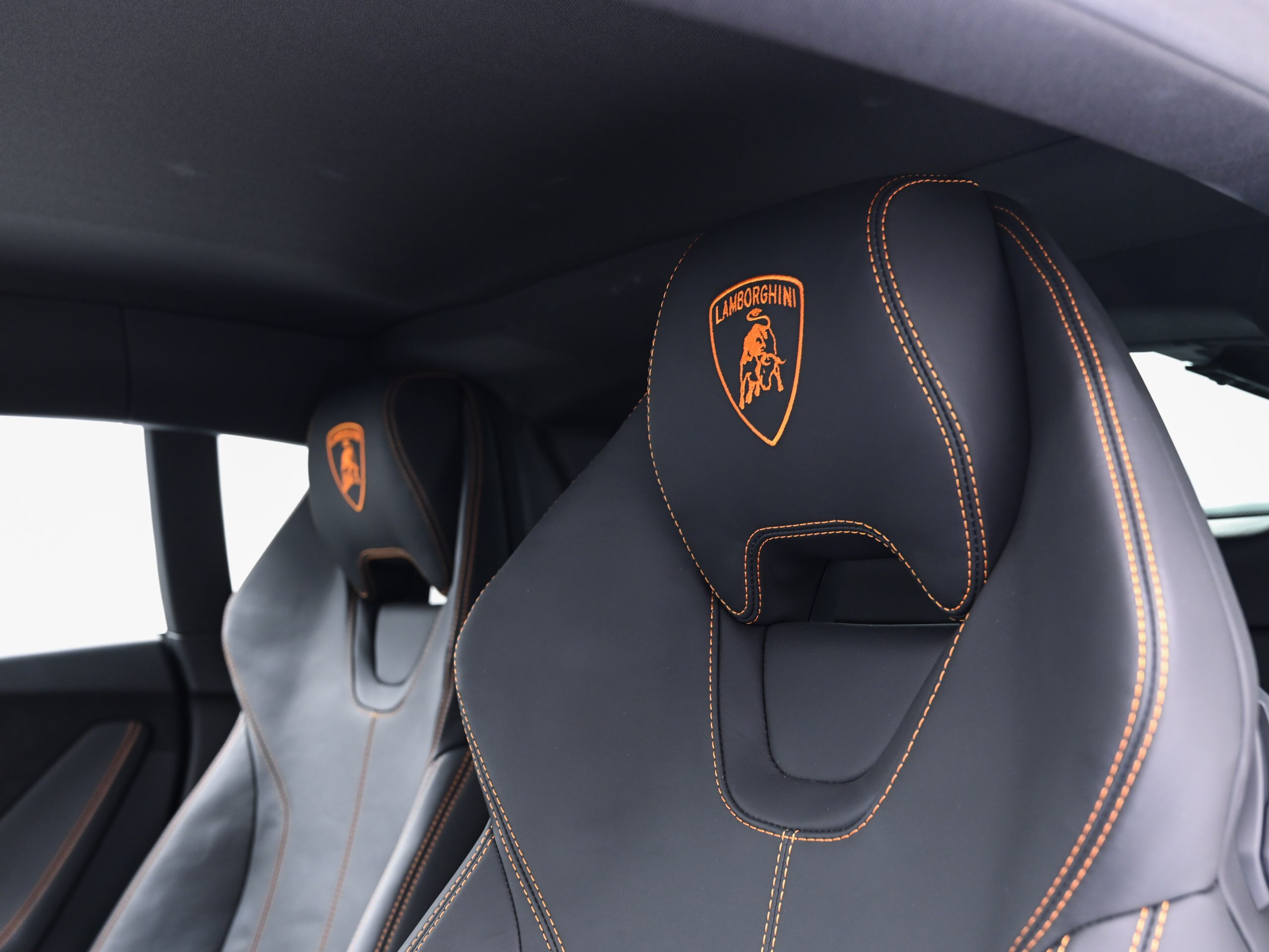 2022 Lamborghini Huracán EVO — Photo 10 / 27
