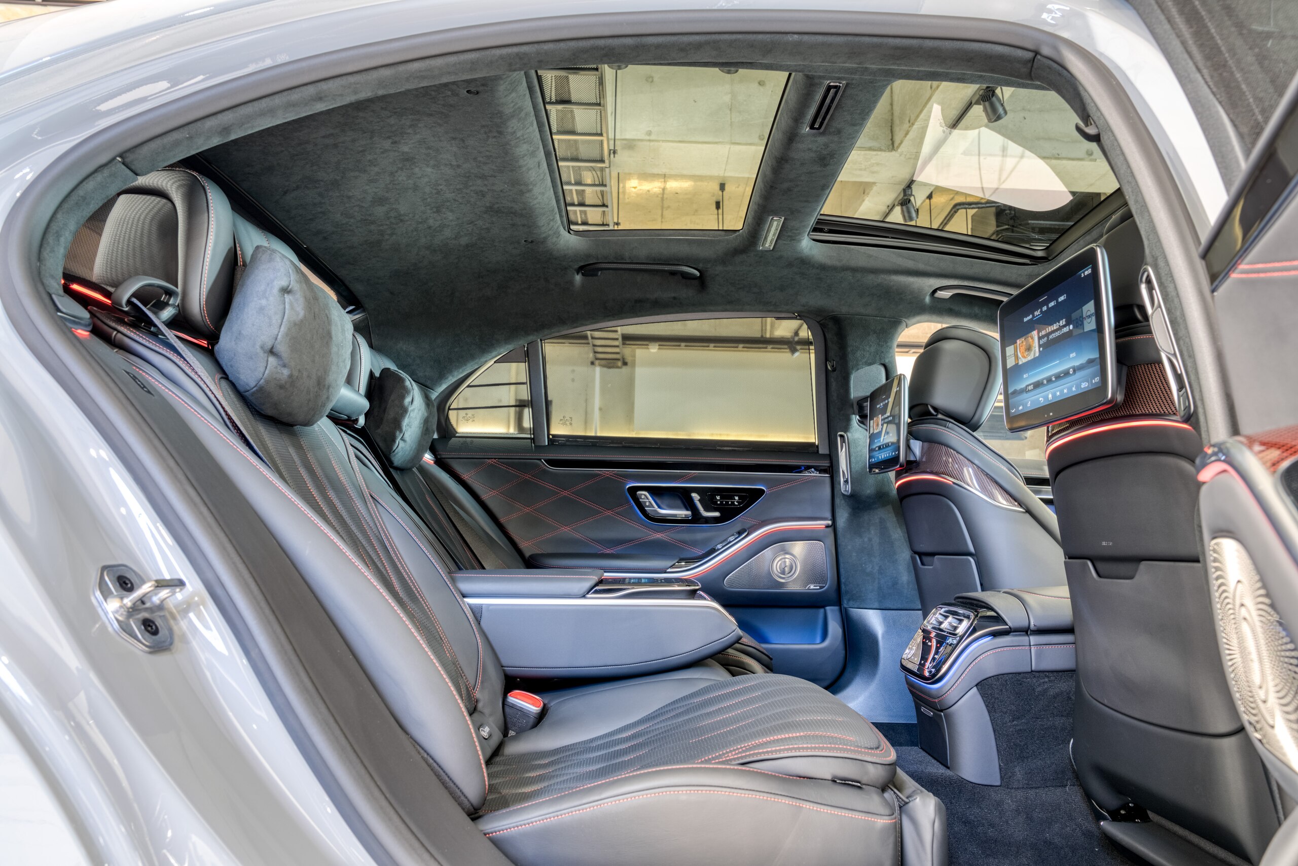 2024 Mercedes Benz AMG S63 E Performance — Photo 21 / 26