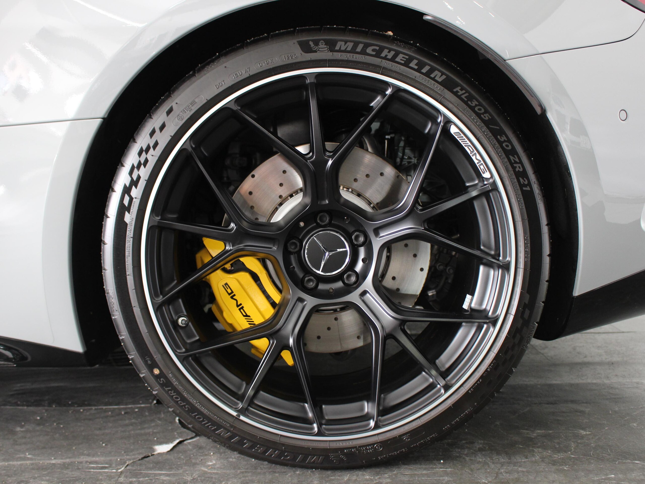 2024 Mercedes Benz AMG GT63 4Matic+ — Photo 21 / 23