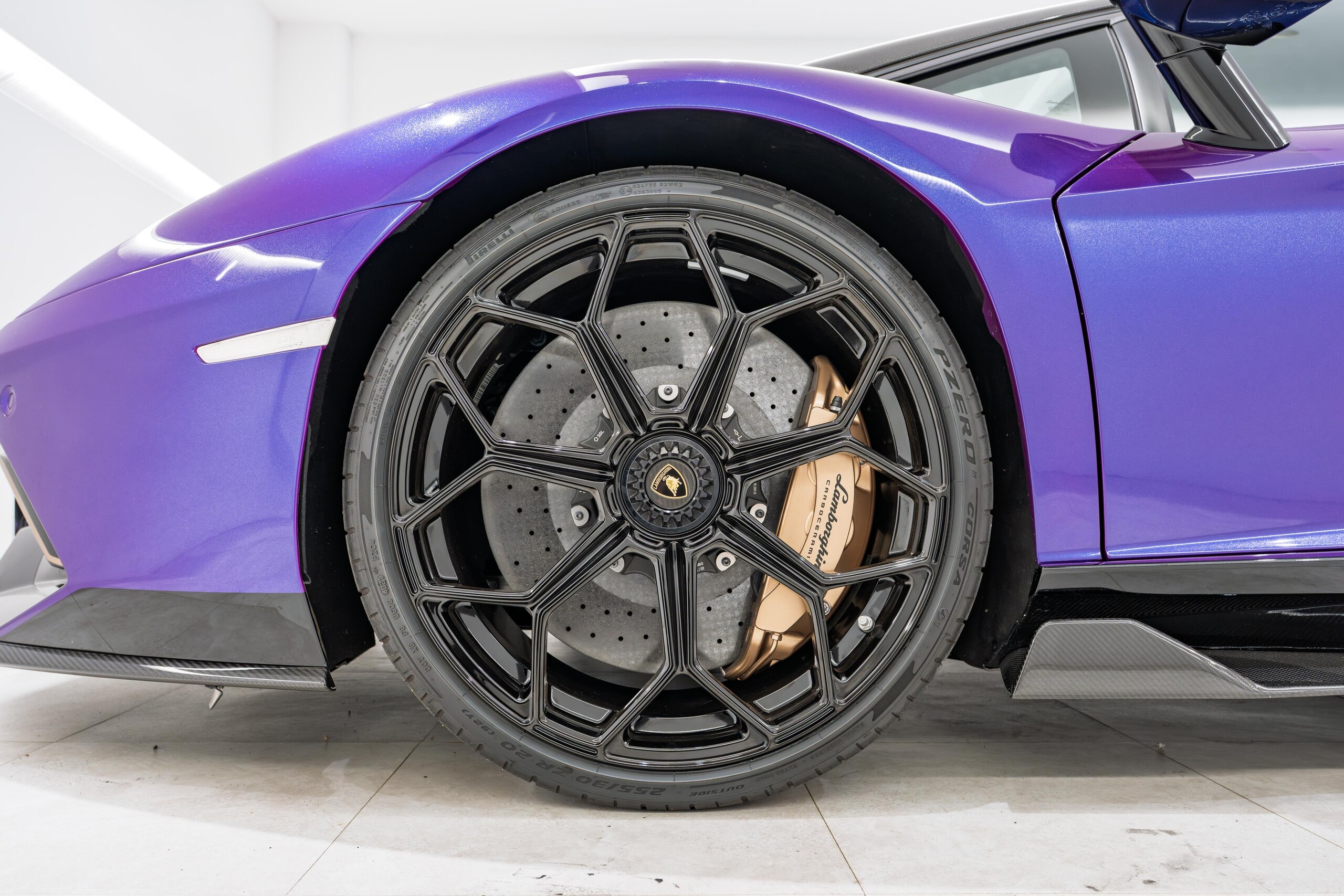 2022 Lamborghini Aventador LP780-4 Ultimae — Photo 28 / 28