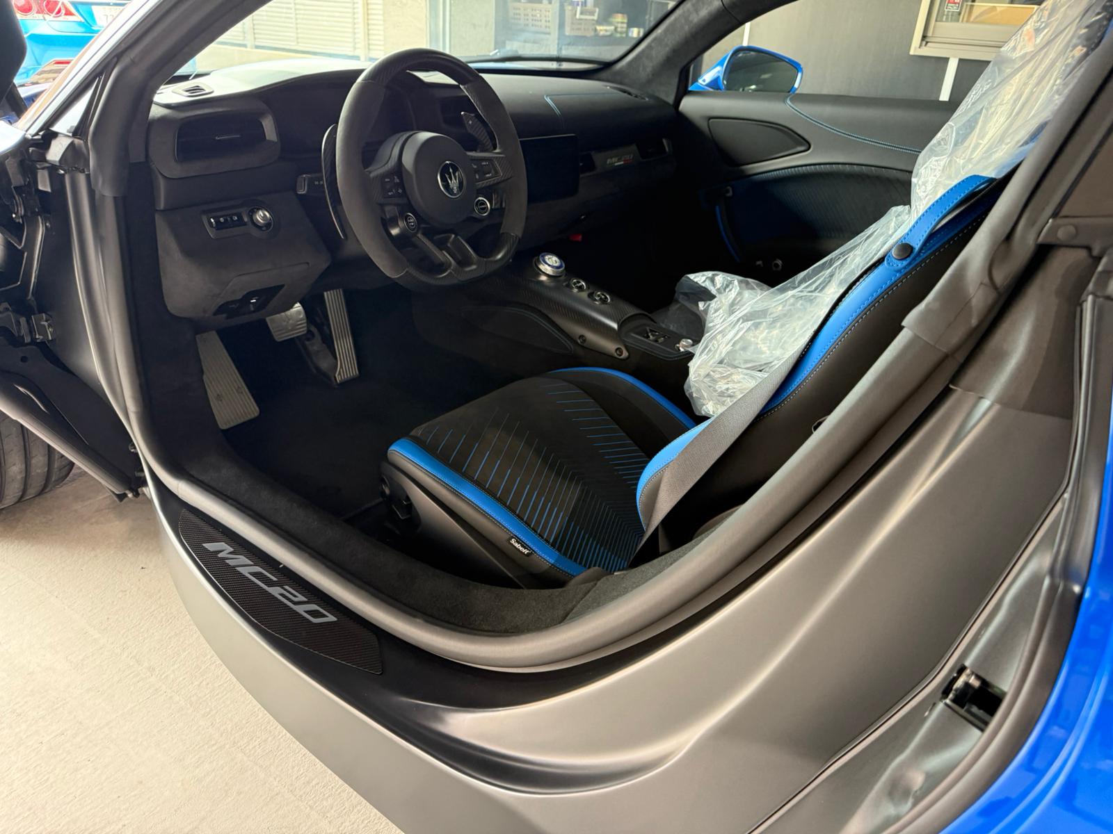 2022 Maserati MC20 — Photo 7 / 12