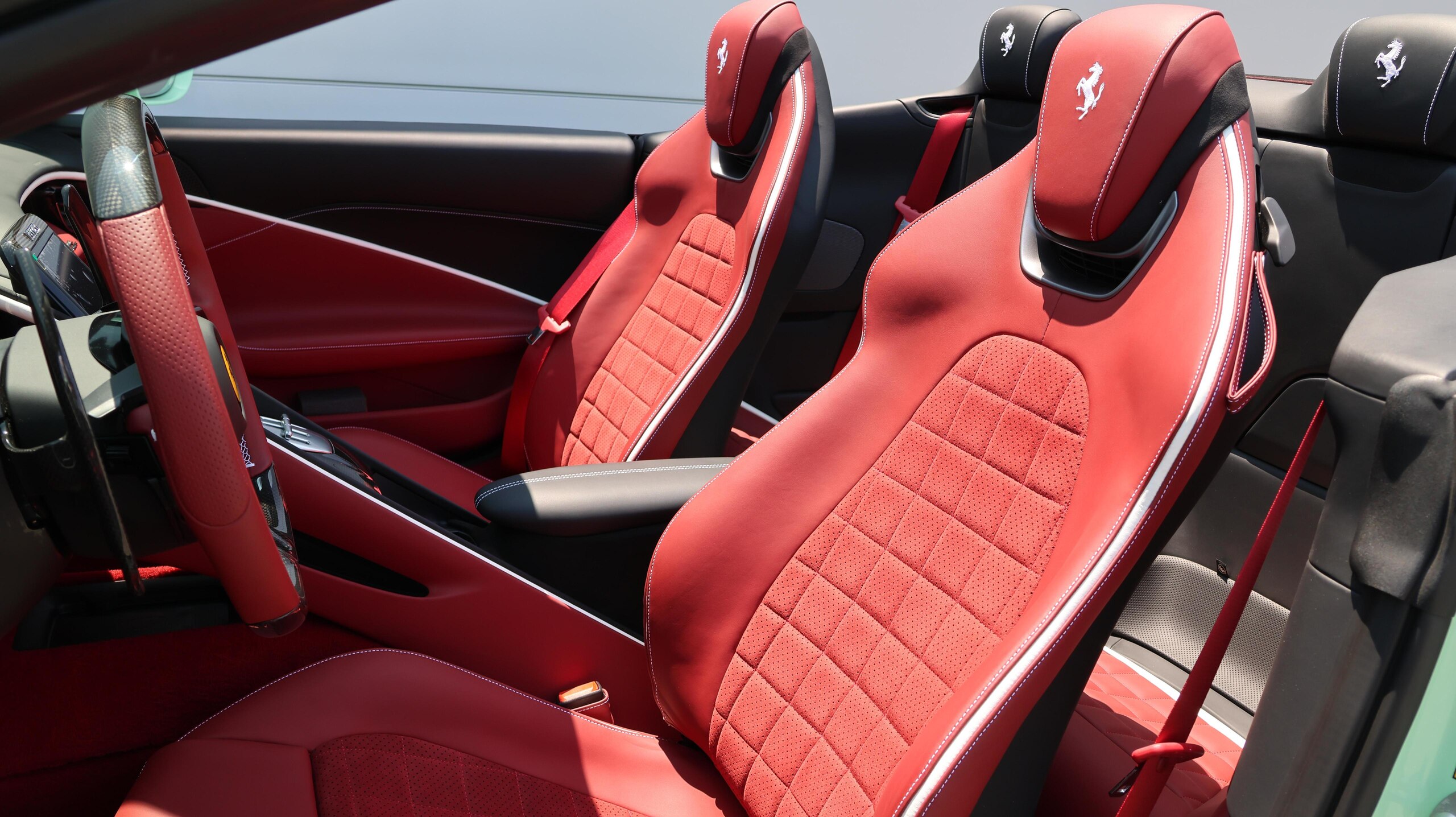 2025 Ferrari Roma — Photo 7 / 41