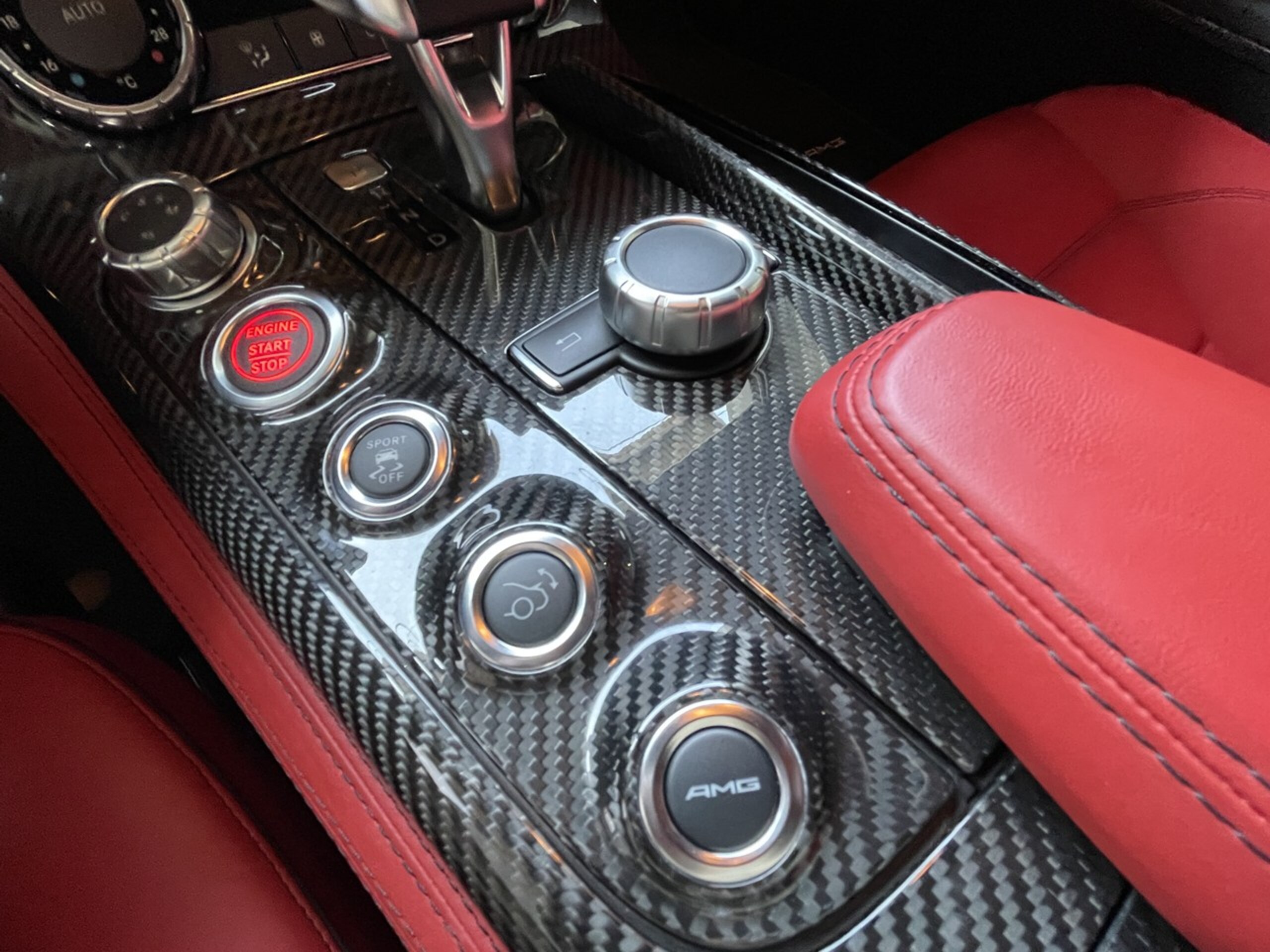 2011 Mercedes Benz SLS AMG — Photo 15 / 23