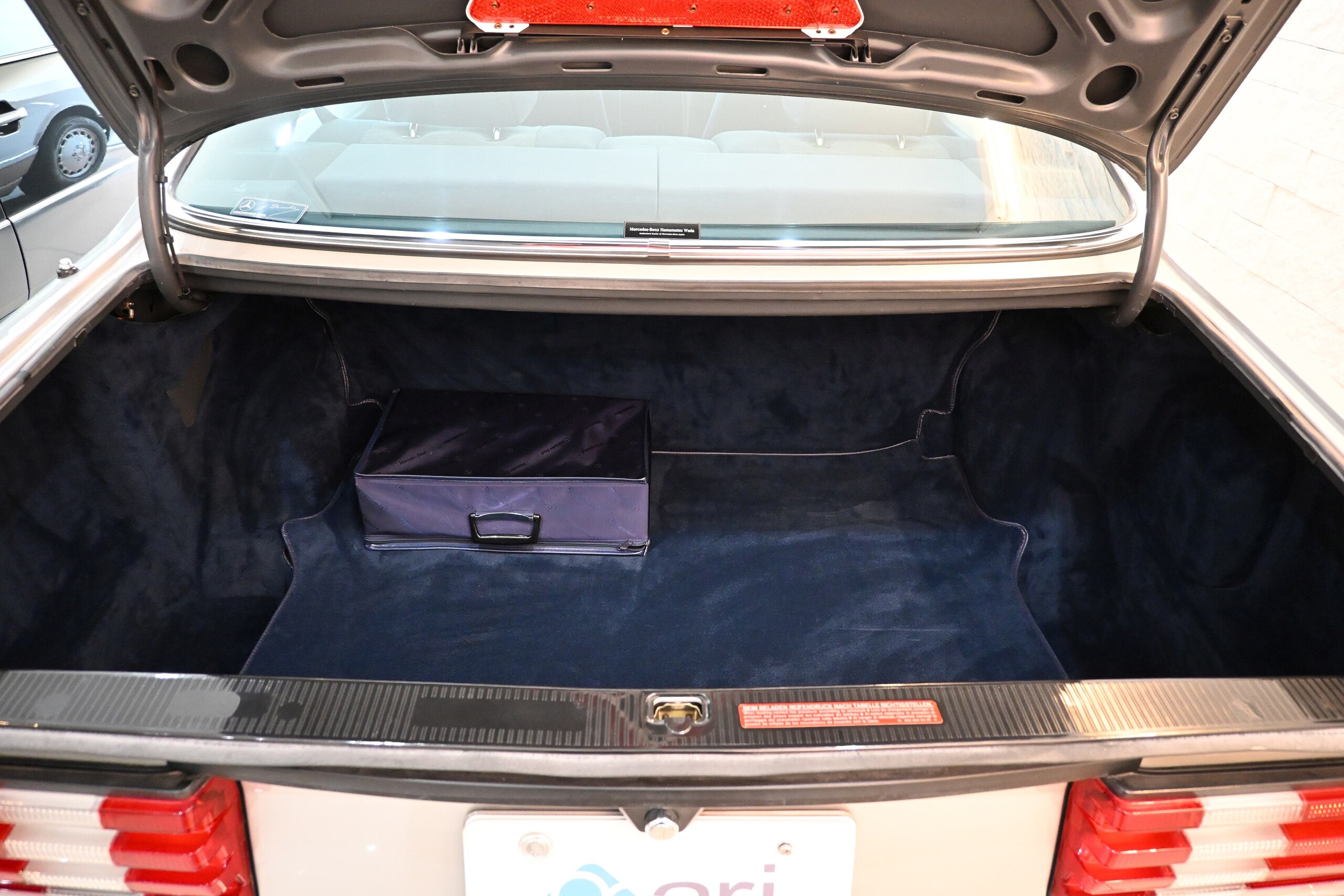 1988 Mercedes Benz 560SEC — Photo 14 / 14