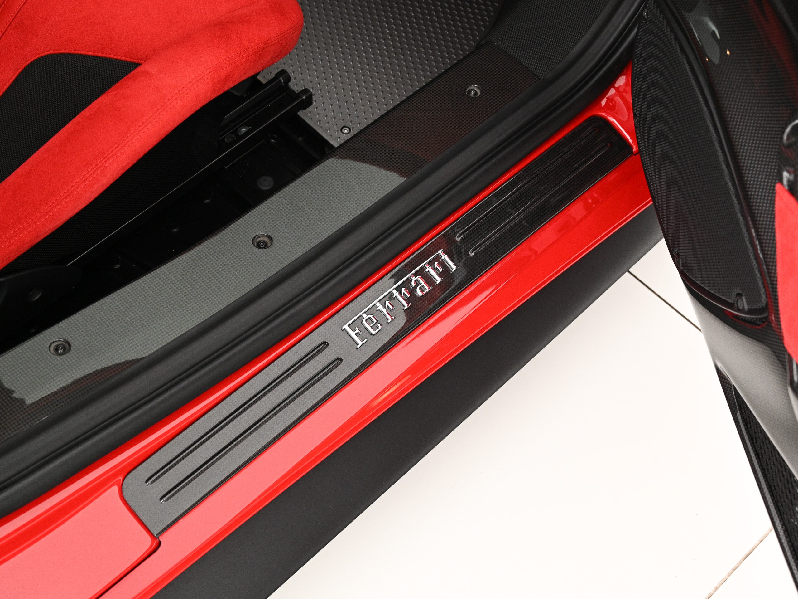 2019 Ferrari 488 Pista — Photo 15 / 19
