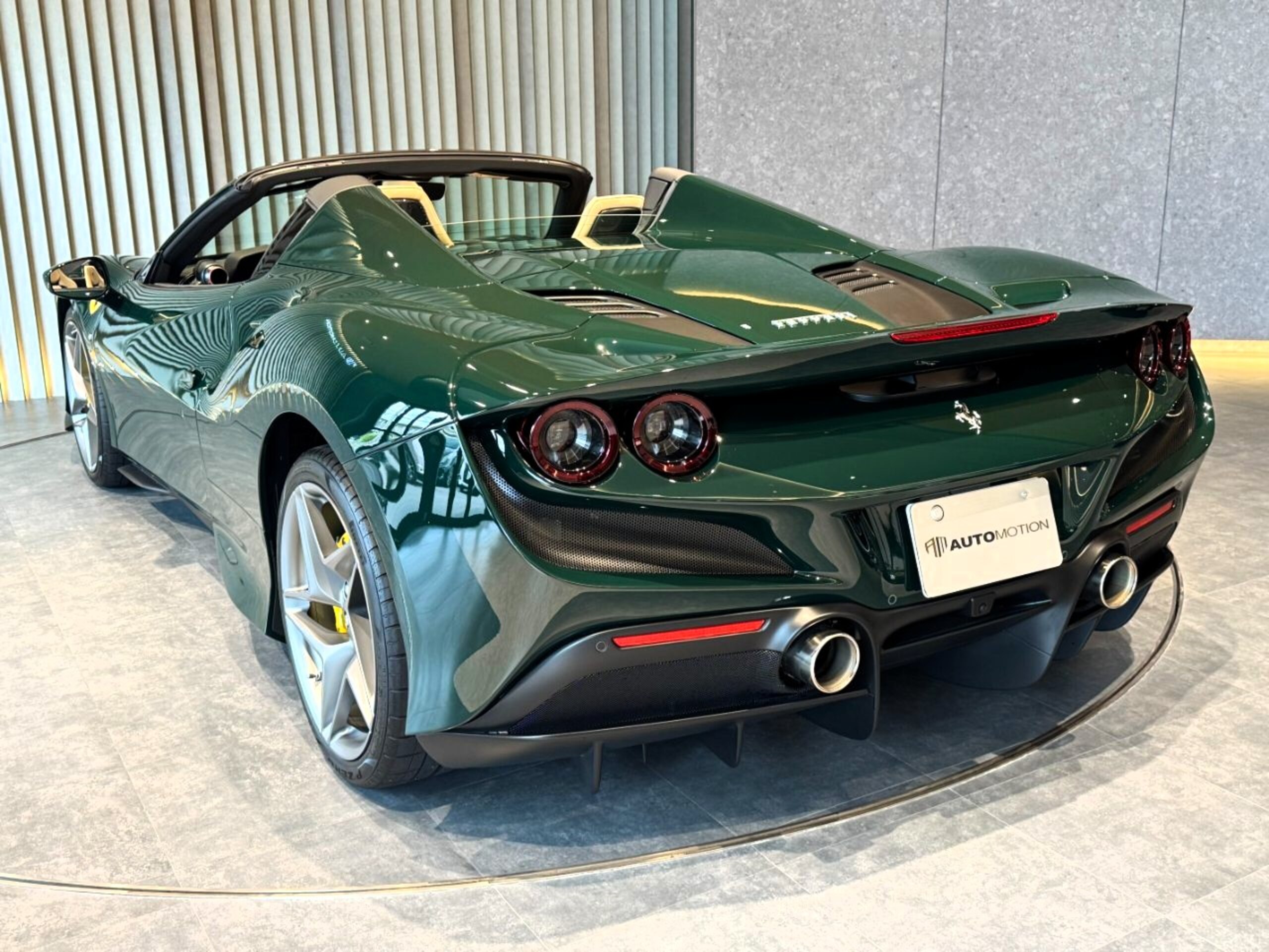 2022 Ferrari F8 Spider — Photo 11 / 72
