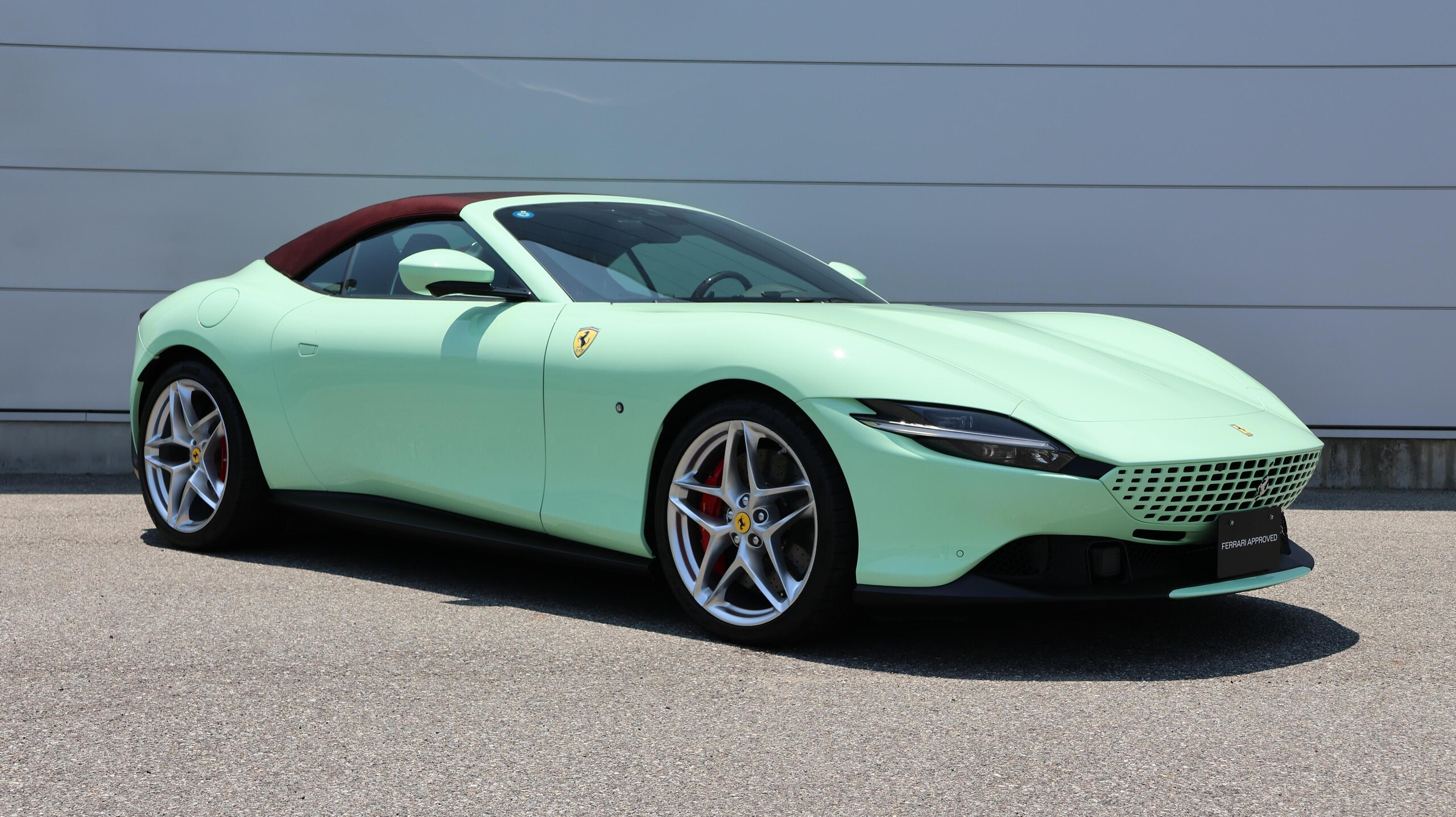 2025 Ferrari Roma — Photo 30 / 41