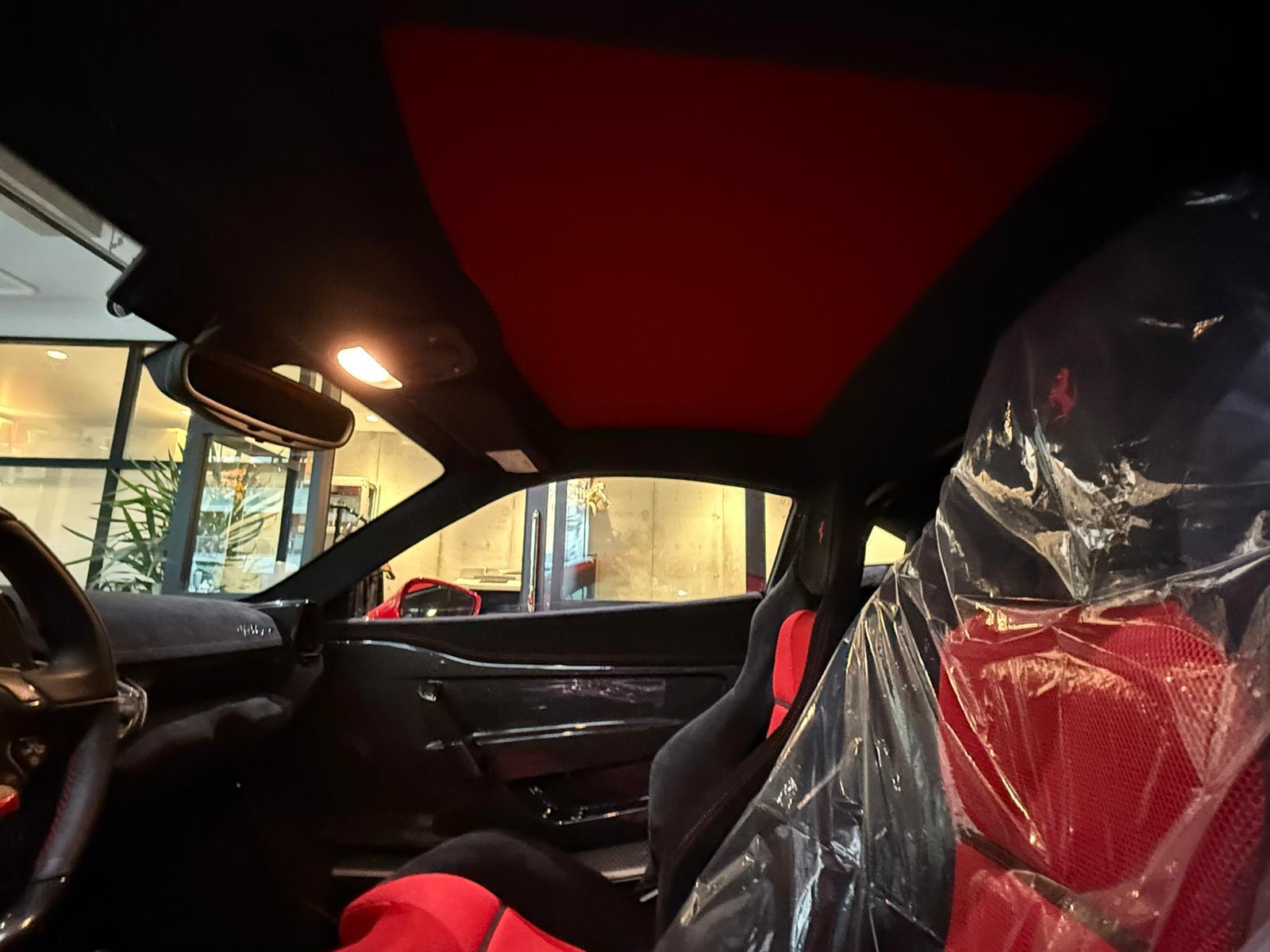 2015 Ferrari 458 Speciale — Photo 10 / 15