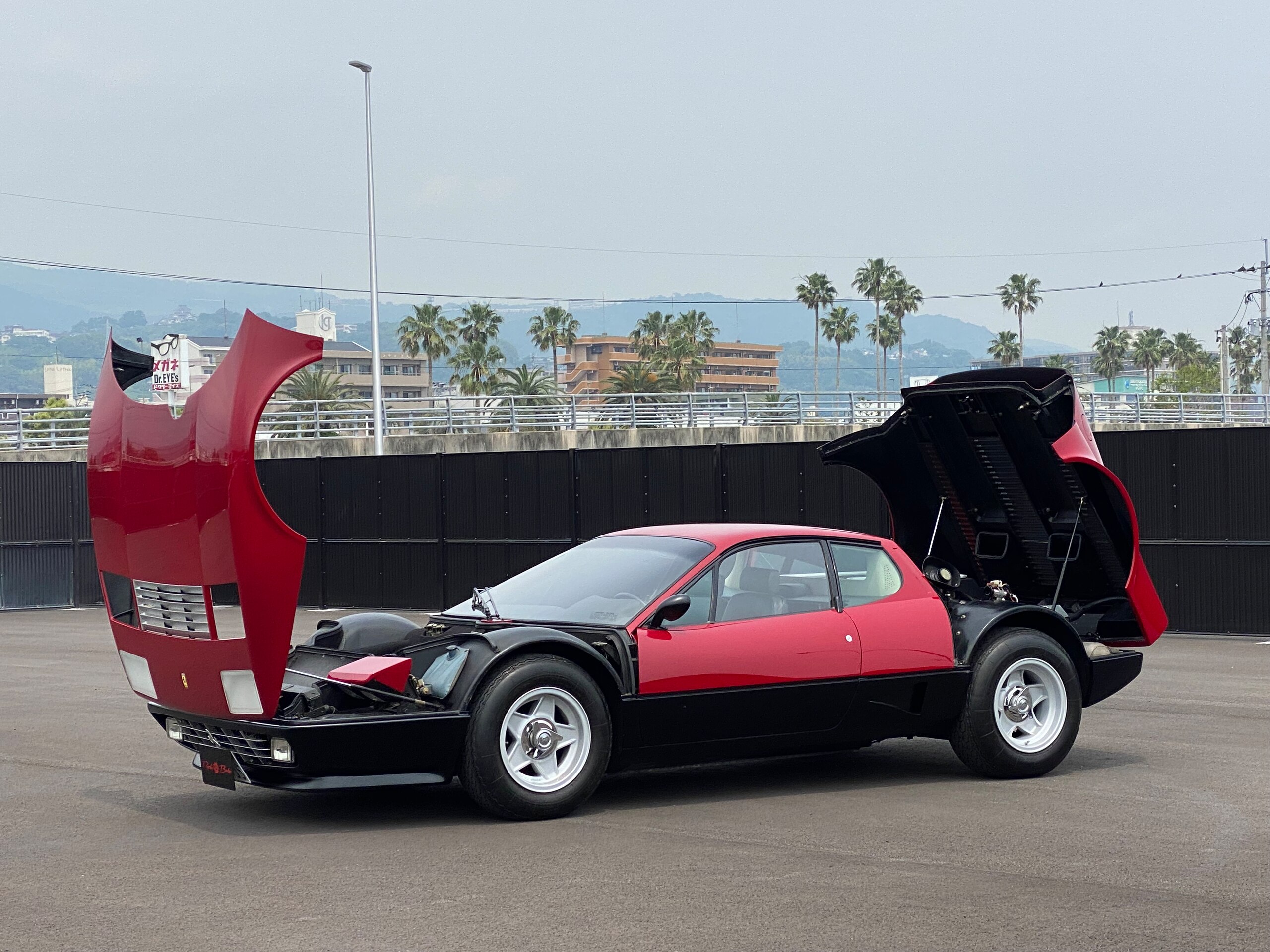 1977 Ferrari 512BB — Photo 12 / 27