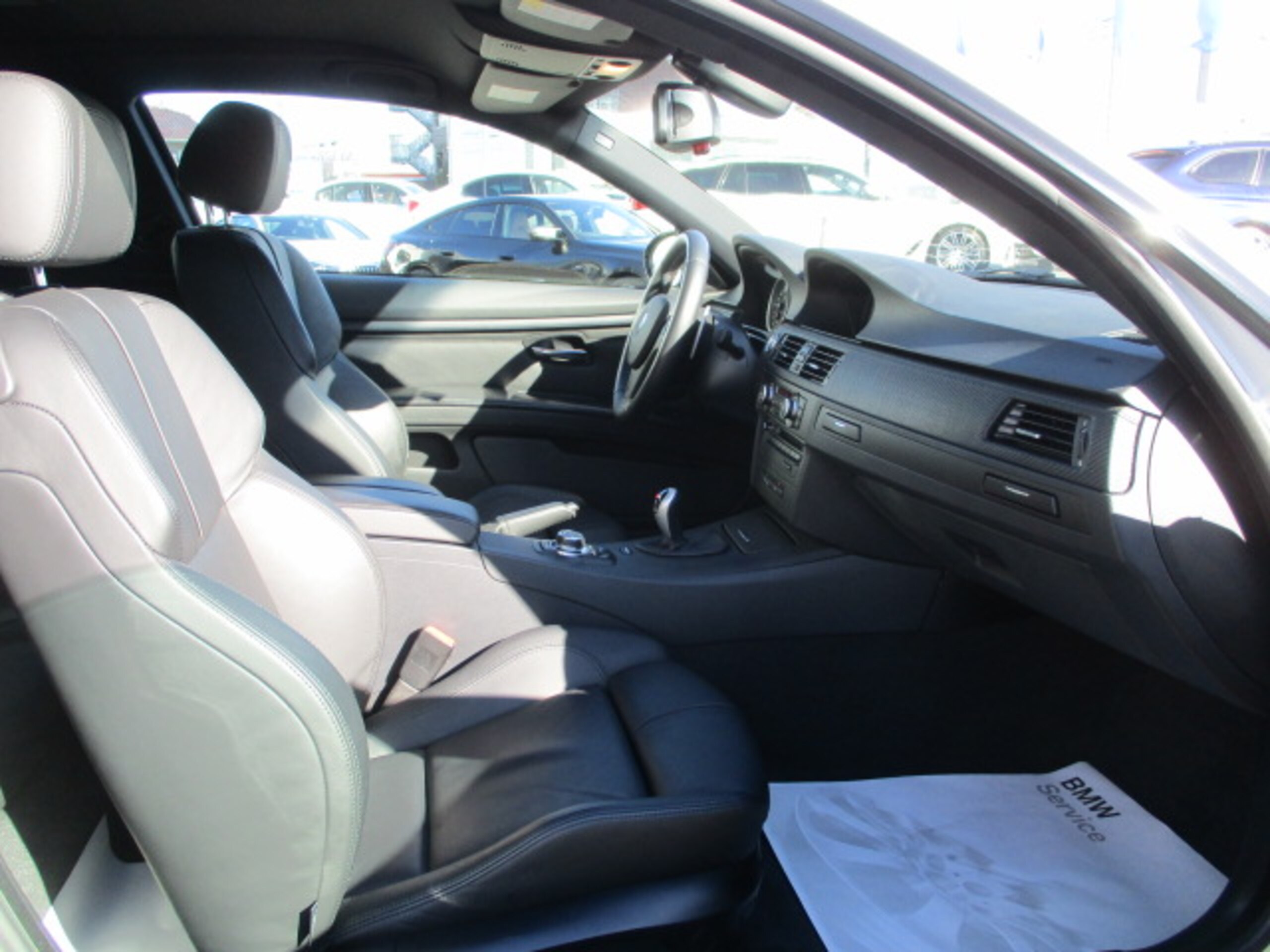 2010 BMW M3 Coupe — Photo 25 / 36